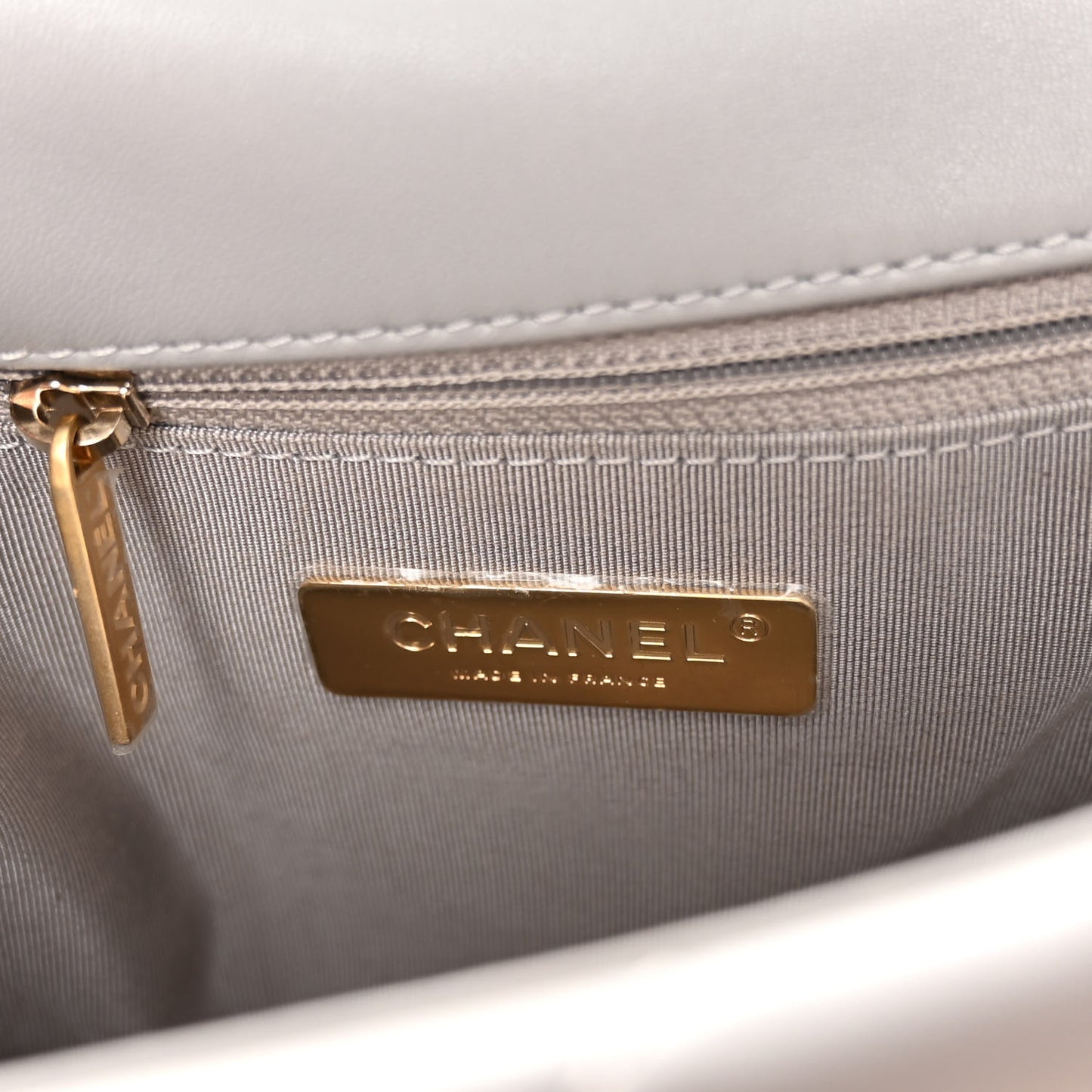 Lambskin Quilted Medium Chanel 19 Flap Grey