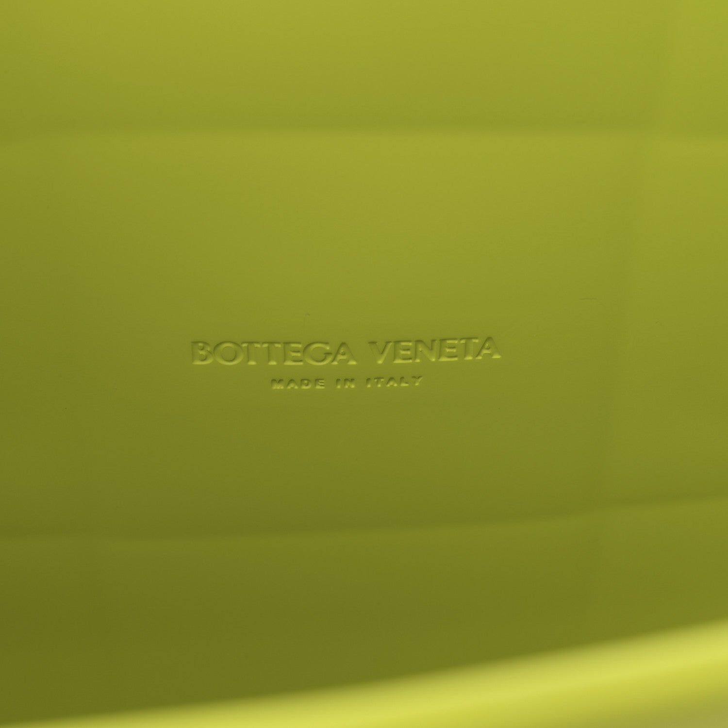 Bottega Veneta Rubber Maxi Intrecciato Medium Arco Kiwi Green 5 of 7