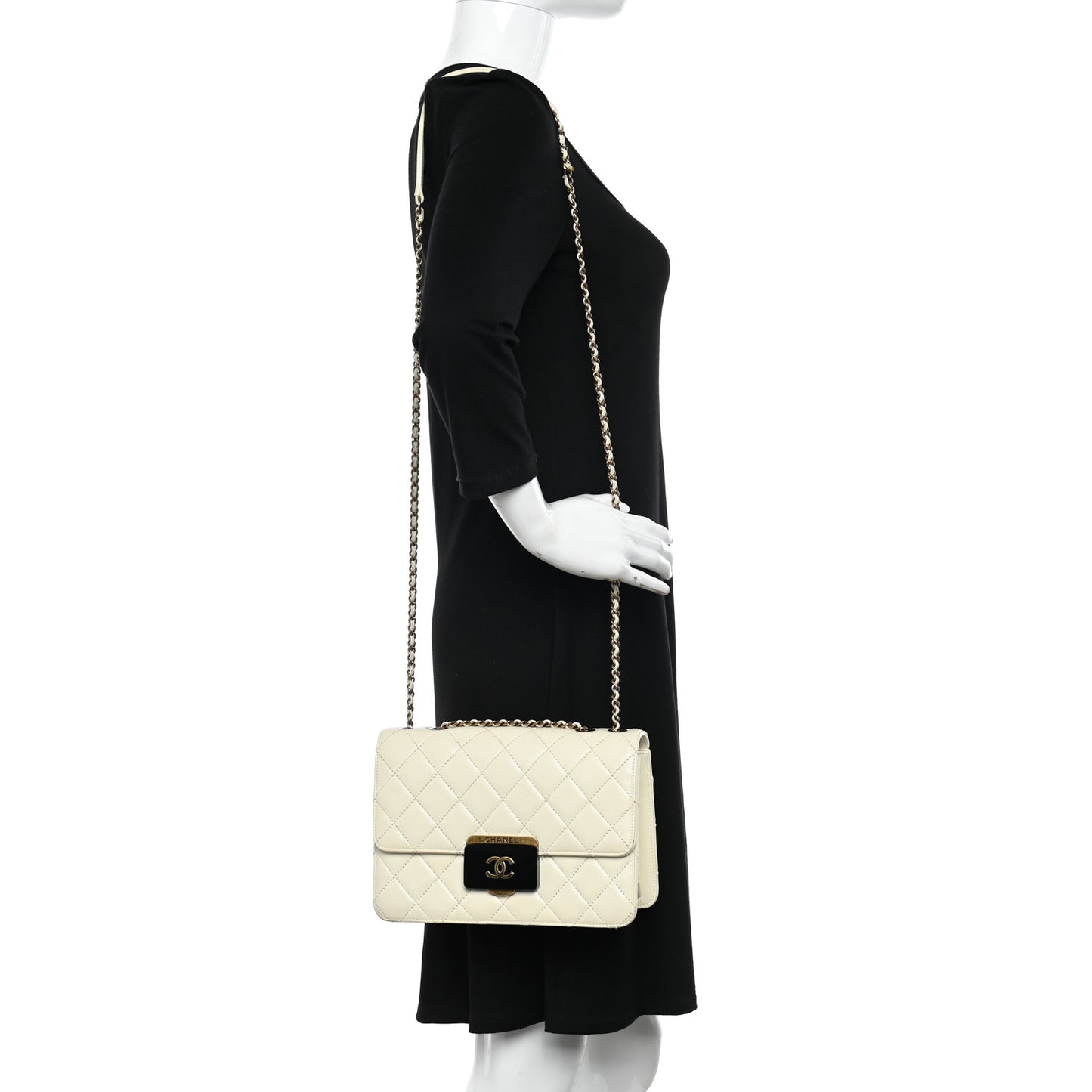 Sheepskin Quilted Beauty Lock Flap White