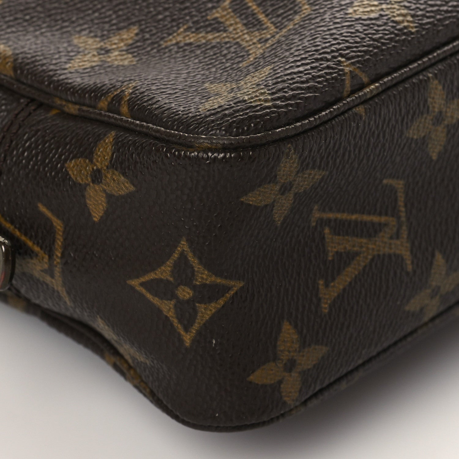 Louis Vuitton Monogram Trousse Toilette 23 8 of 9
