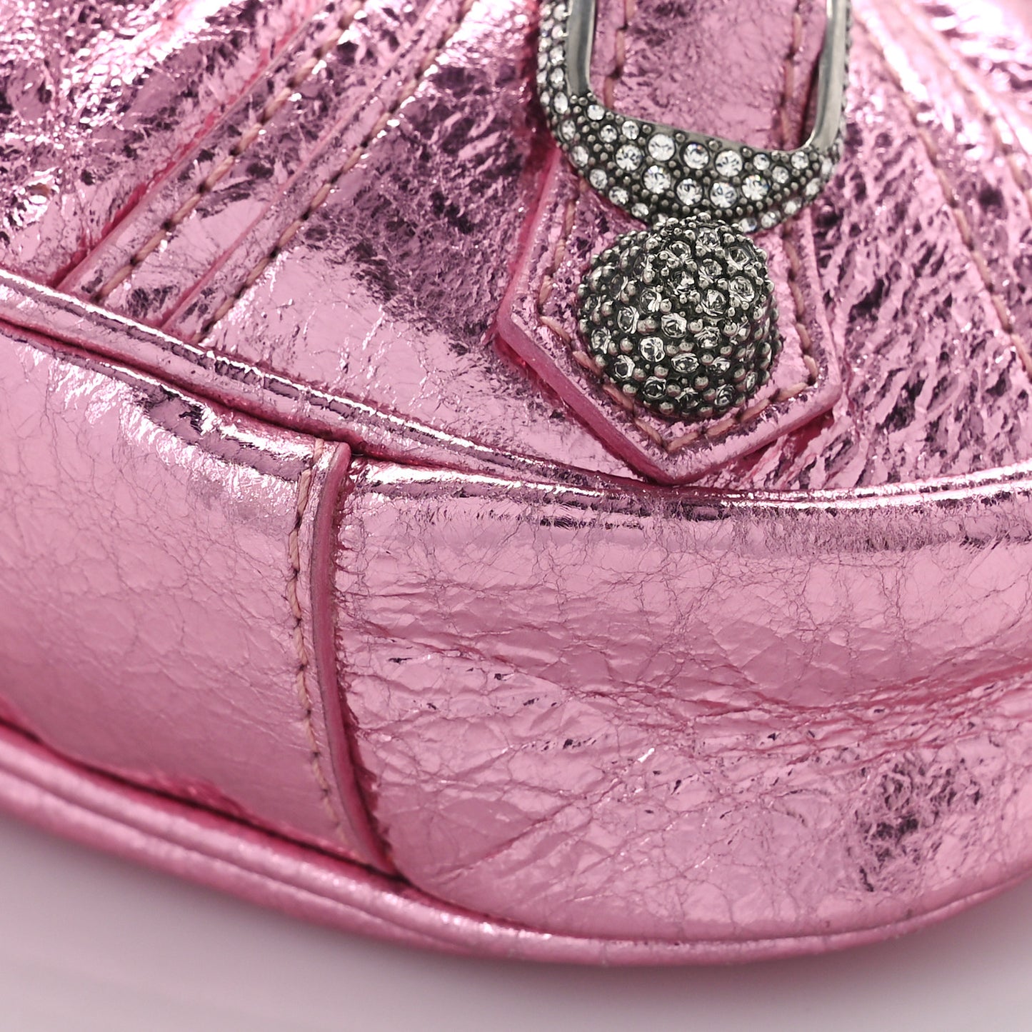 Metallic Agneau Arena Crystal Le Cagole Mini Purse With Chain Met Pink