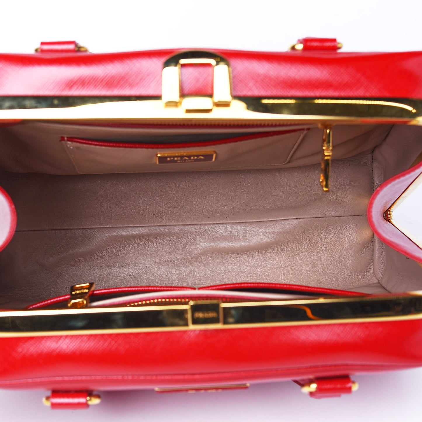Saffiano Vernice Pyramid Bag Rosso