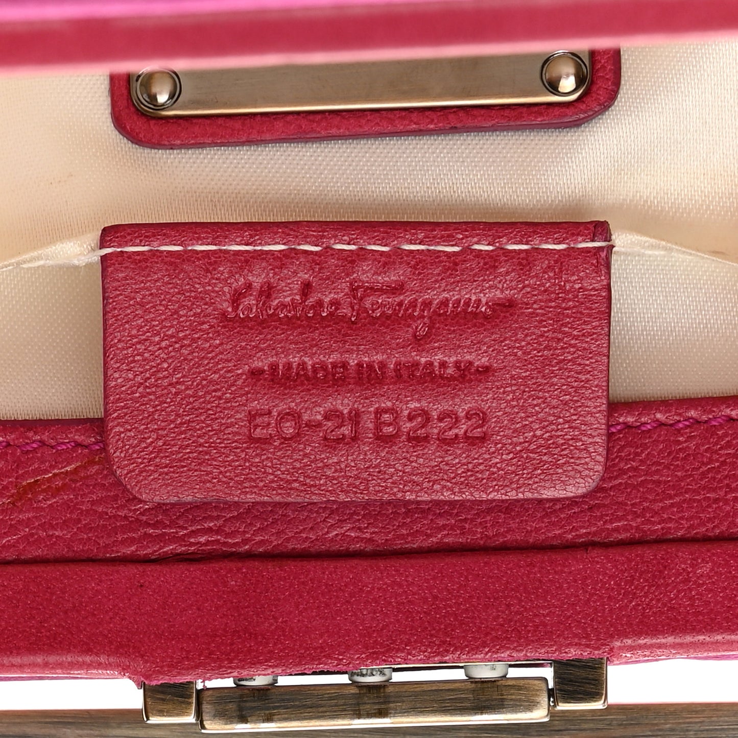 Satin Musa Gancini Clutch Geranio