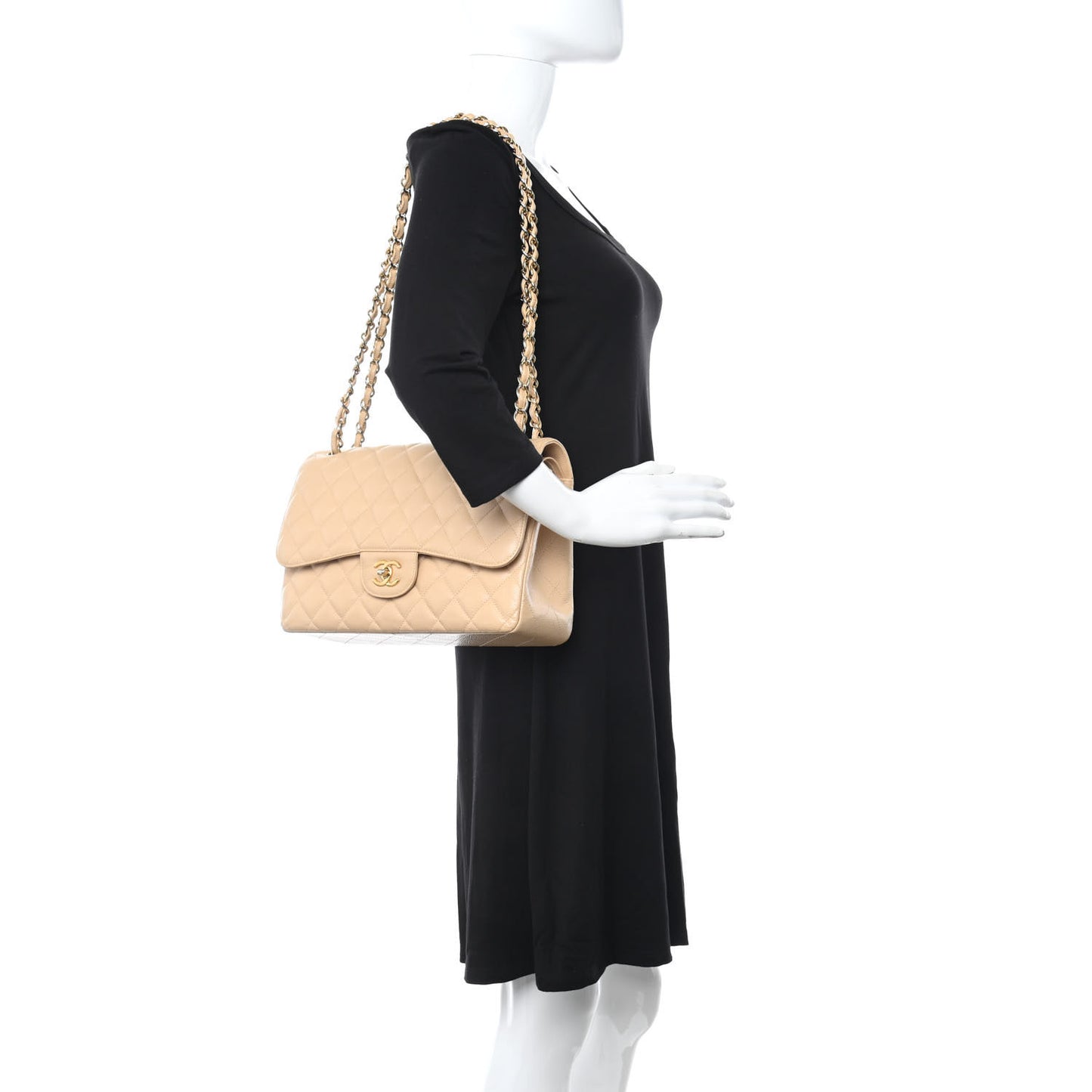 Caviar Quilted Jumbo Double Flap Beige Clair