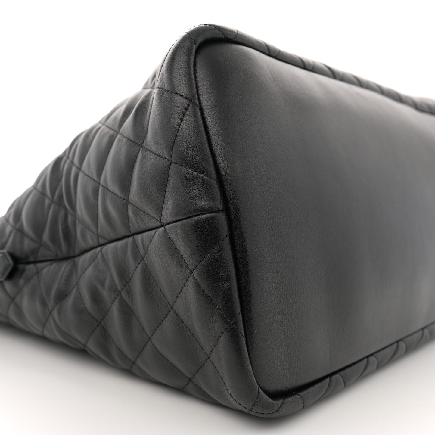 Calfskin Quilted ES Giant Travel Bag Black