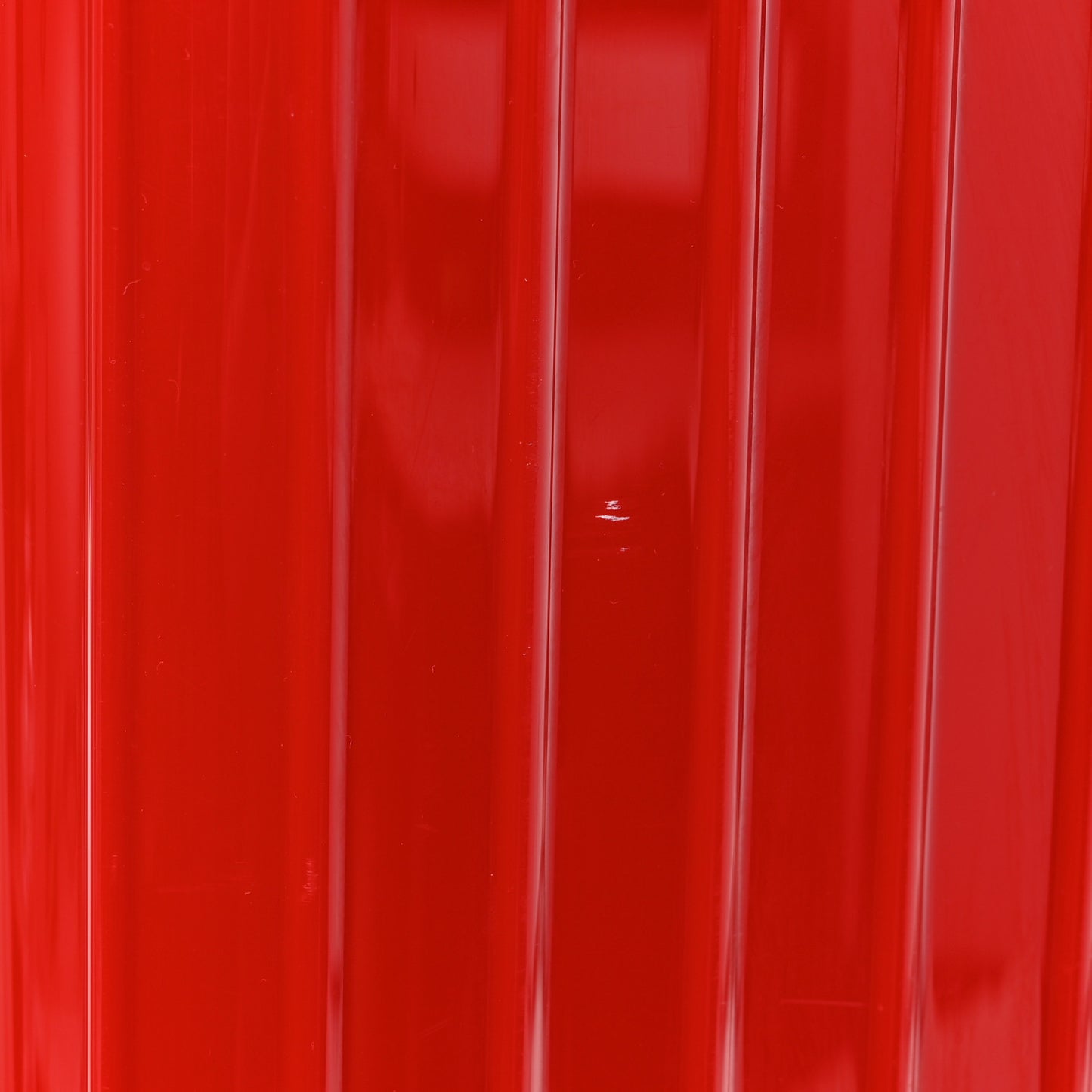 Gloss Polycarbonate Essential Cabin Gloss Red