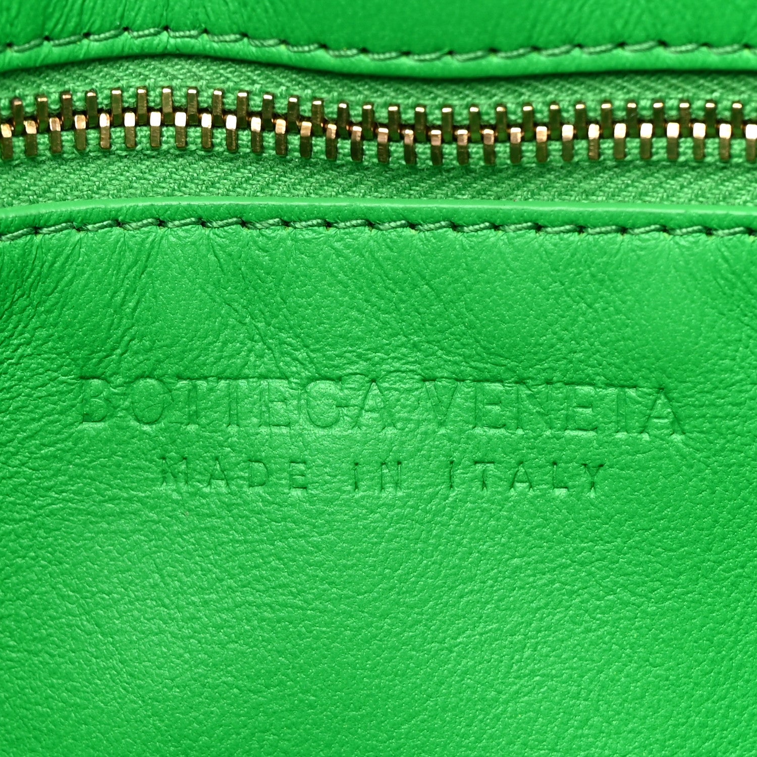 Bottega Veneta Patent Maxi Intrecciato Cassette Crossbody Bag Parakeet 6 of 12