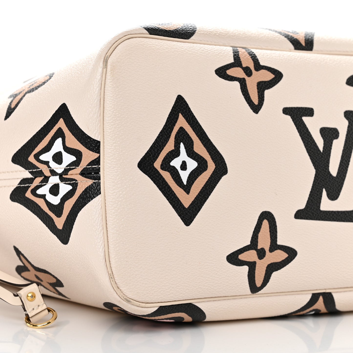 Monogram Giant Wild at Heart Neverfull MM Creme