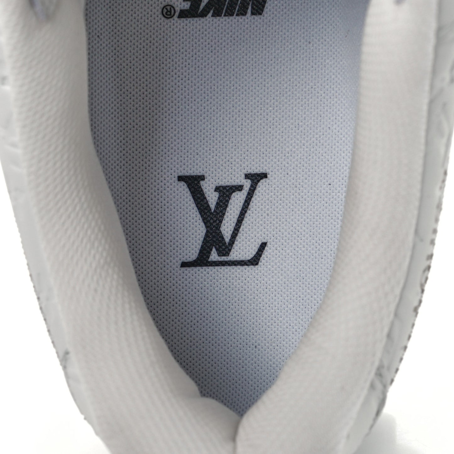 X NIKE AIR FORCE 1 Calfskin Monogram Mens Low Top Sneakers 7.5 White