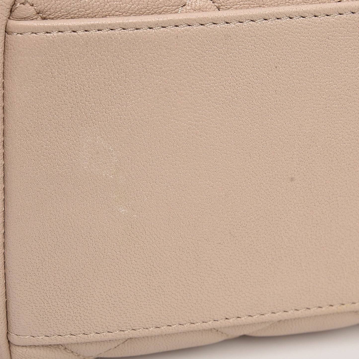 Shiny Sheepskin Quilted Small Trapezio Flap Beige
