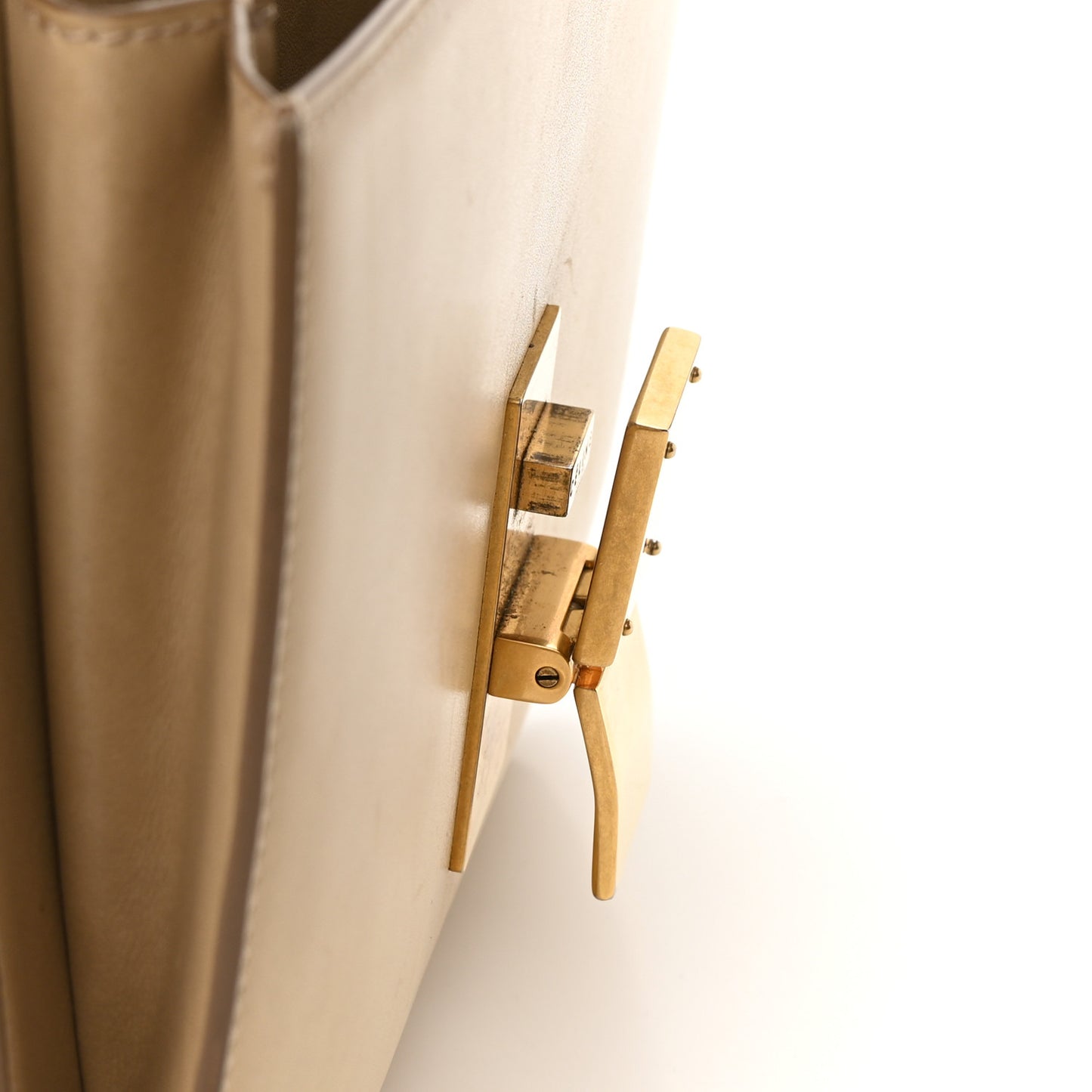Box Calfskin Medium Classic Box Flap Bag Powder