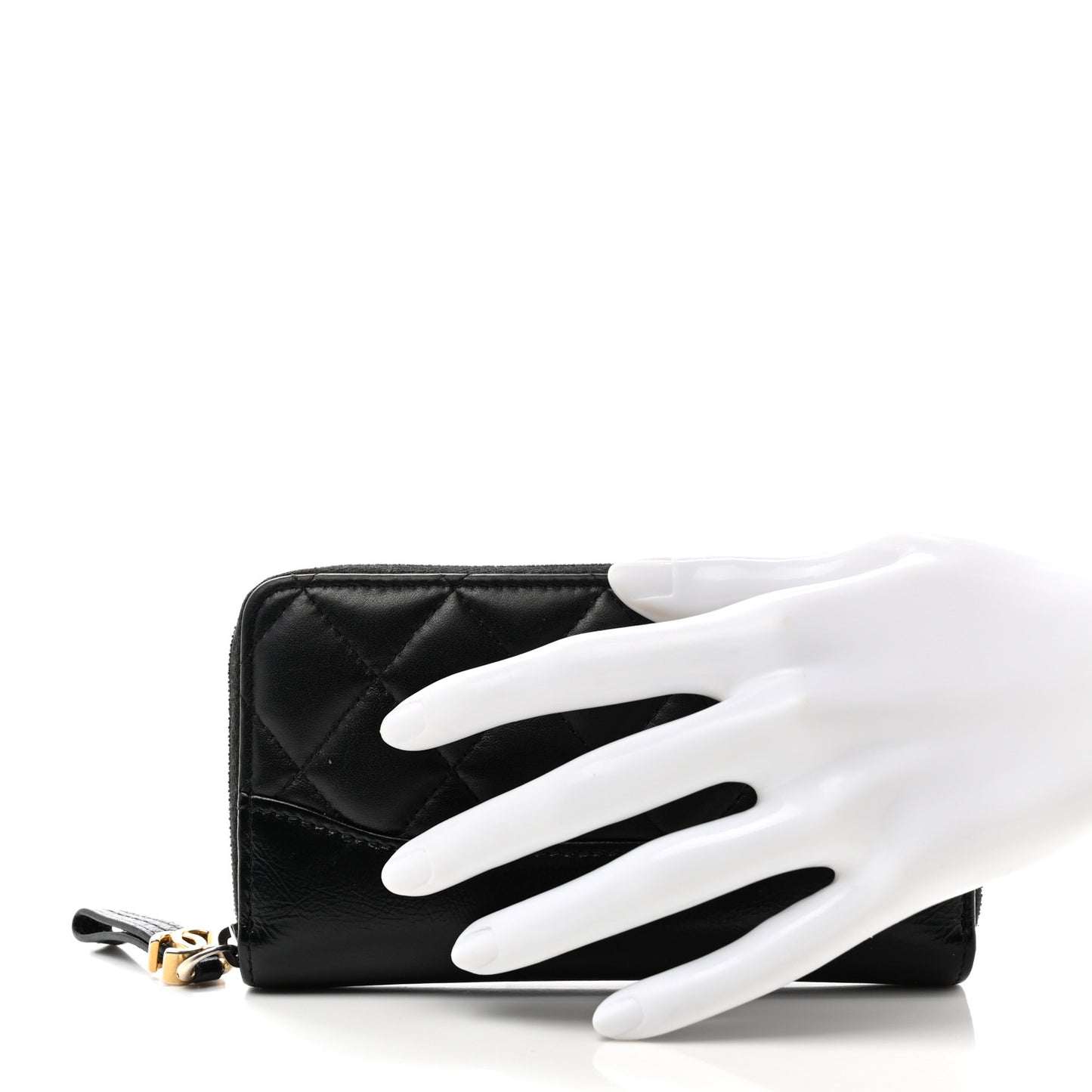 Aged Calfskin Quilted Small Gabrielle Zip Around Wallet Black