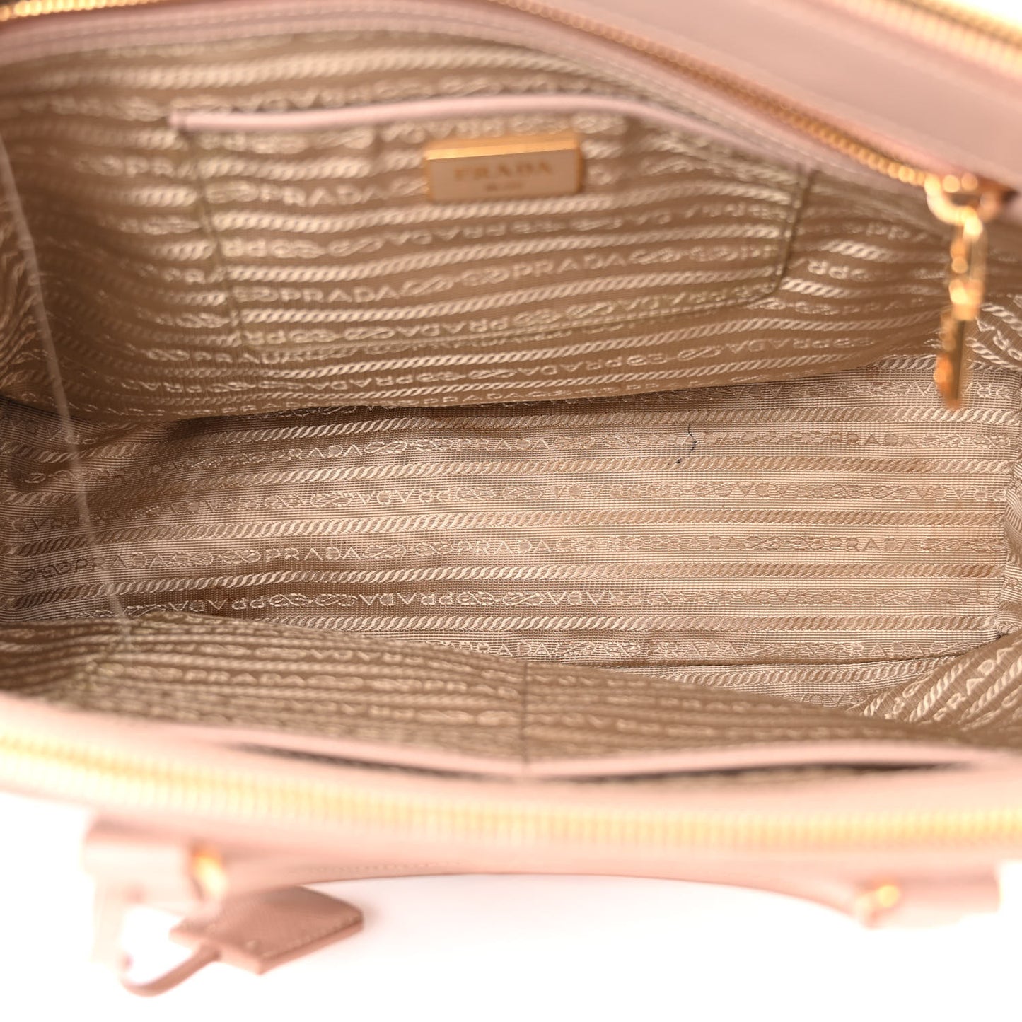 Saffiano Medium Galleria Double Zip Tote Cammeo