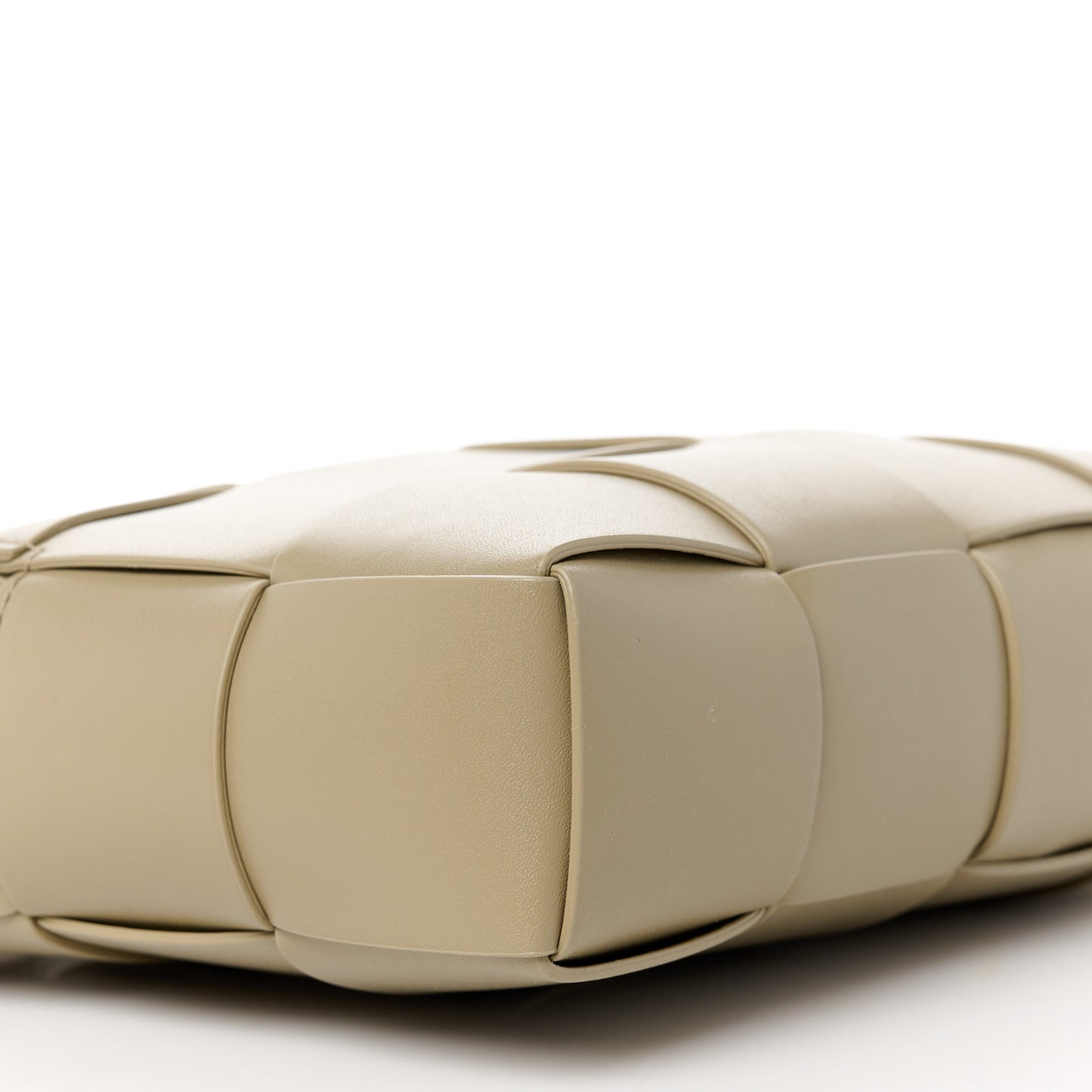 Calfskin Maxi Intrecciato Cassette Camera Bag Taupe