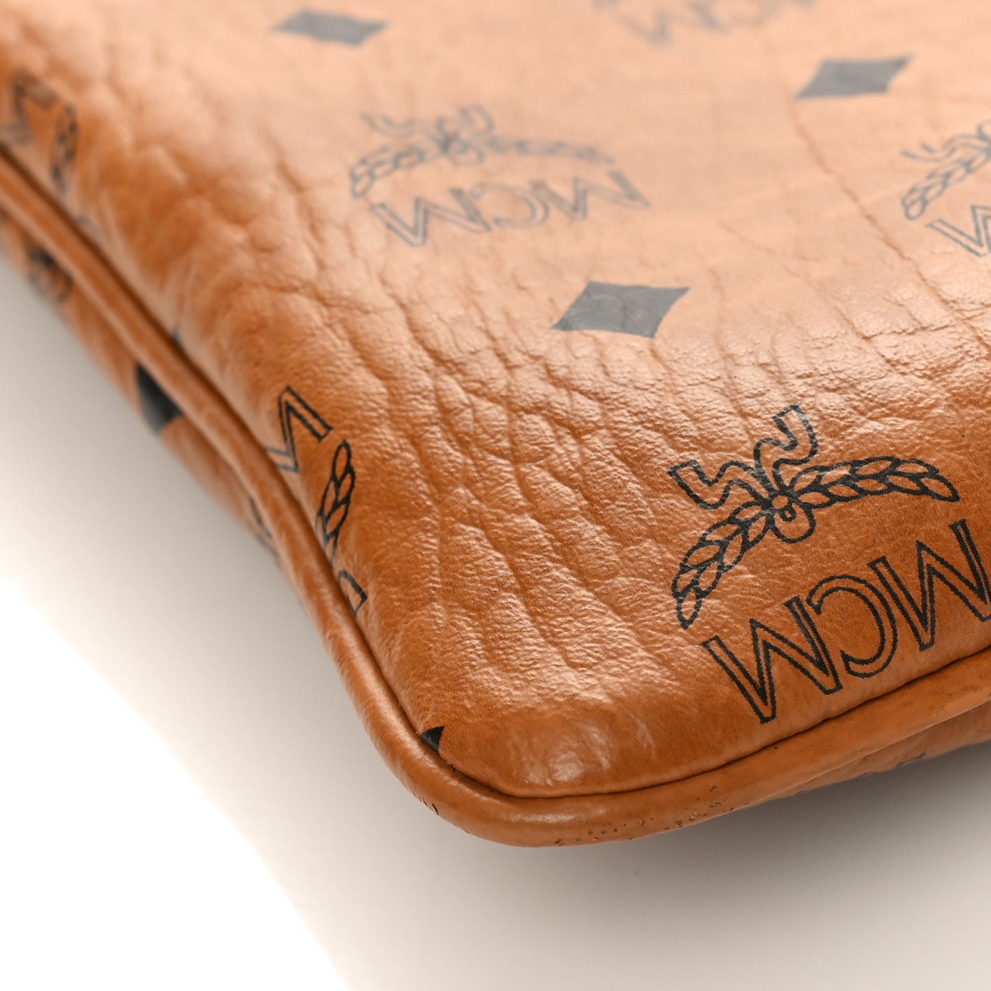 Visetos Medium Crossbody Pouch Cognac