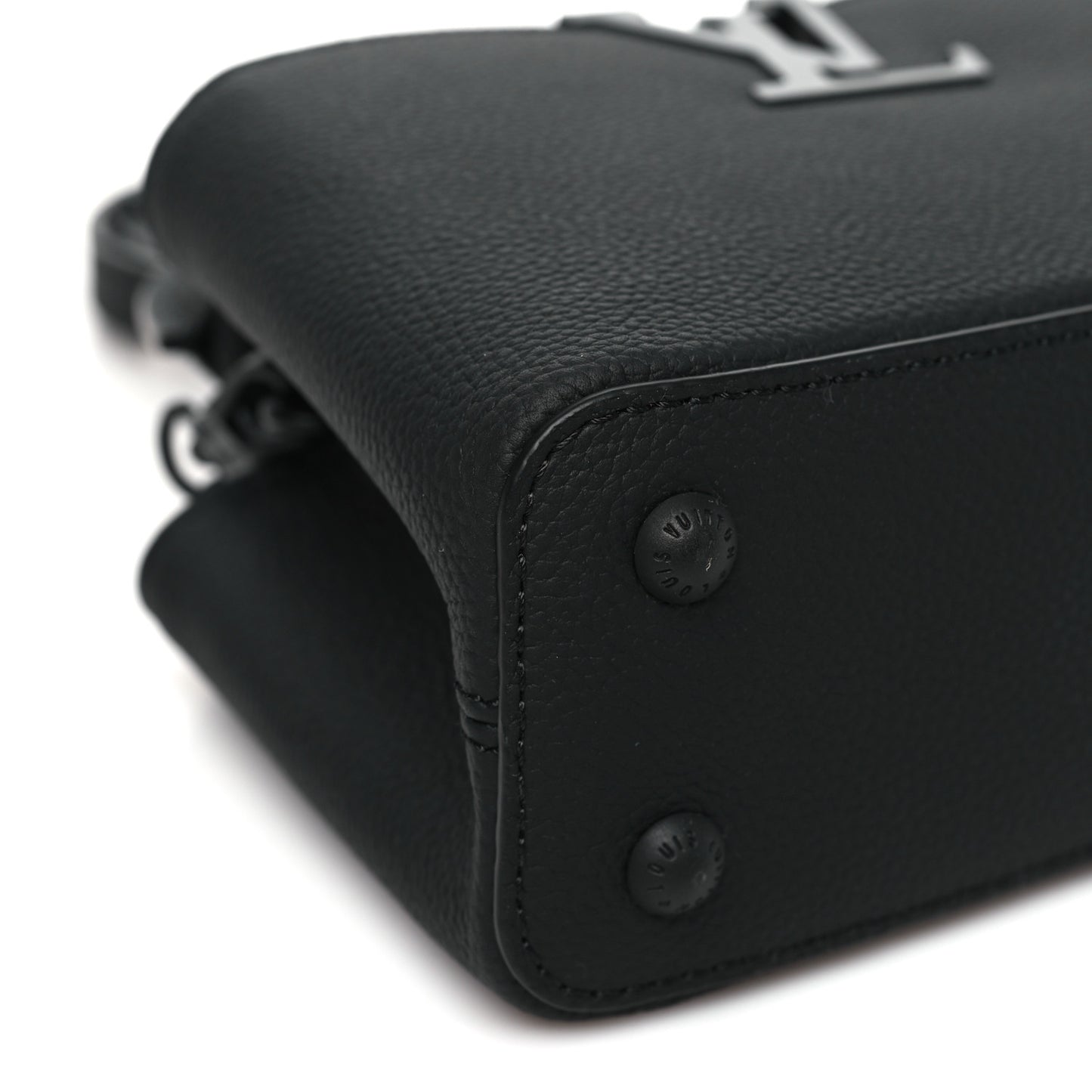 Matte Taurillon Capucines East West Mini All Black
