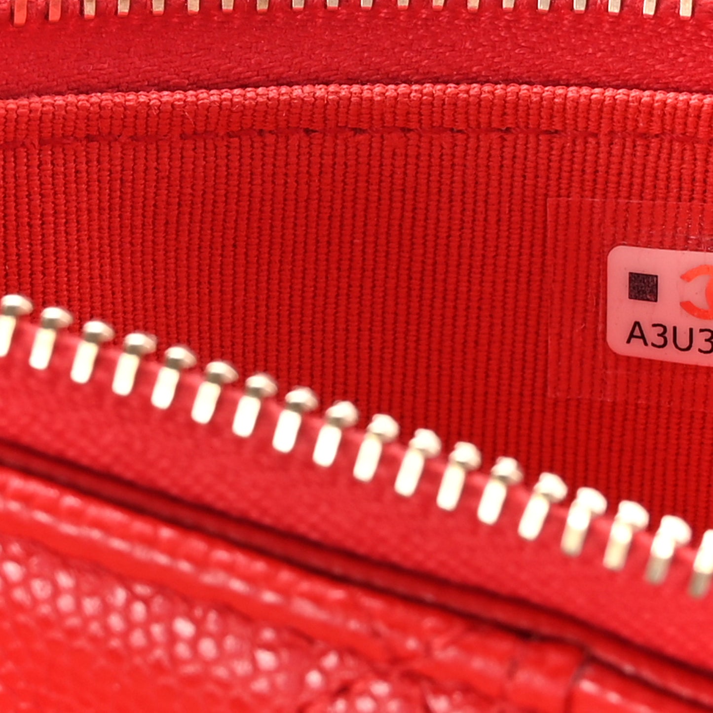 Caviar Quilted Flap Zip Card Holder Red
