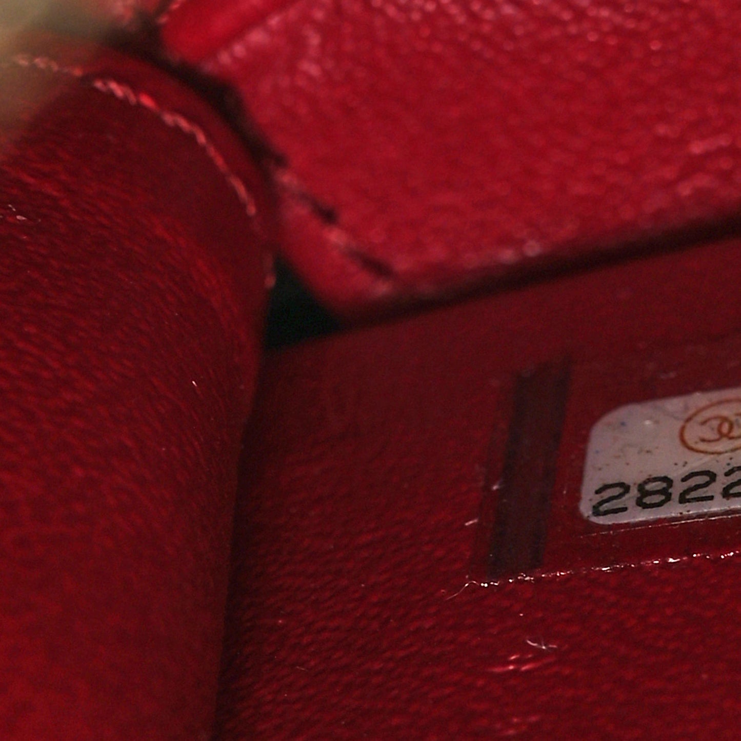 Caviar Quilted Small CC Filigree Vanity Case Black