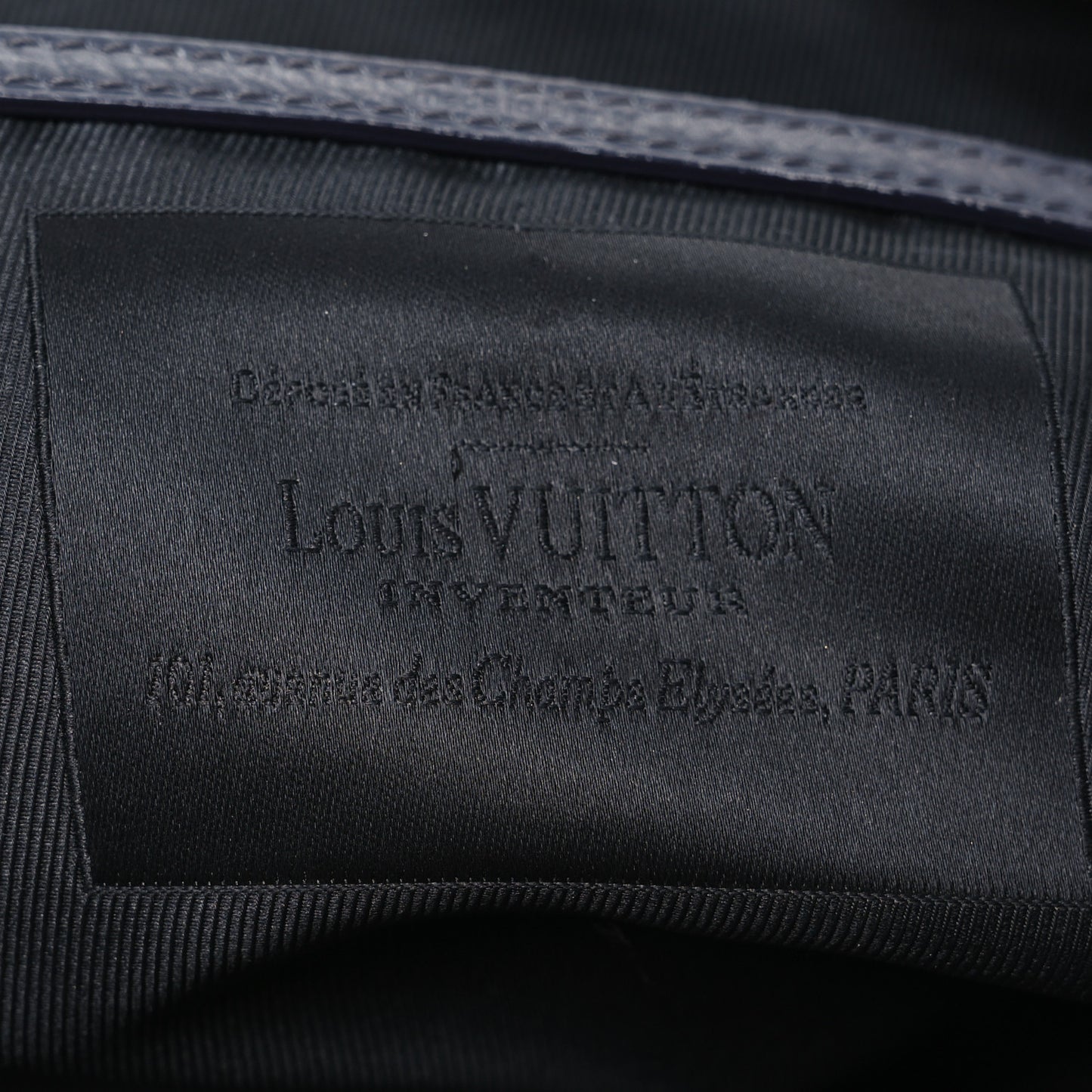 Monogram Volupte Psyche Gris