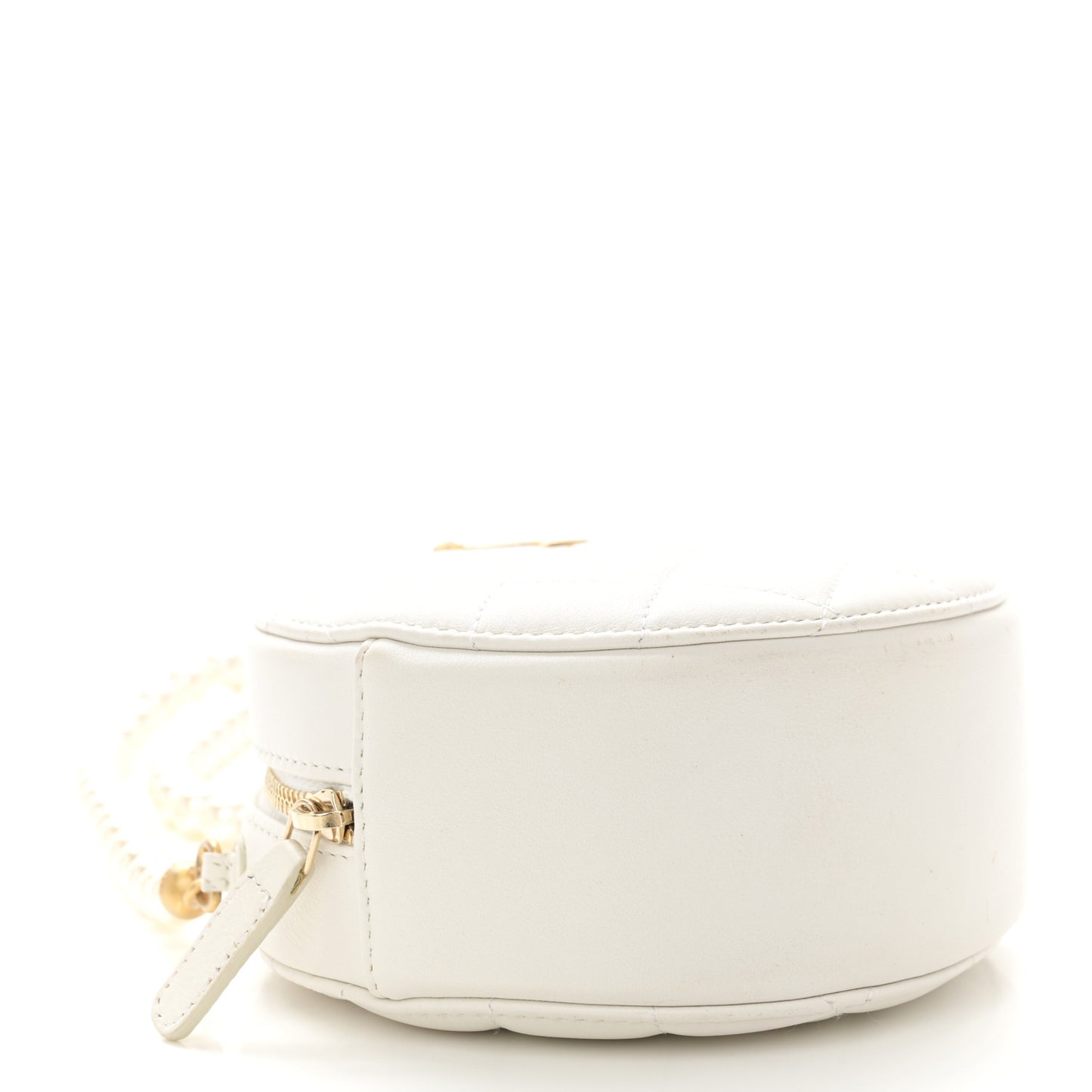 Calfskin Quilted Pearl Round Clutch With Chain White
