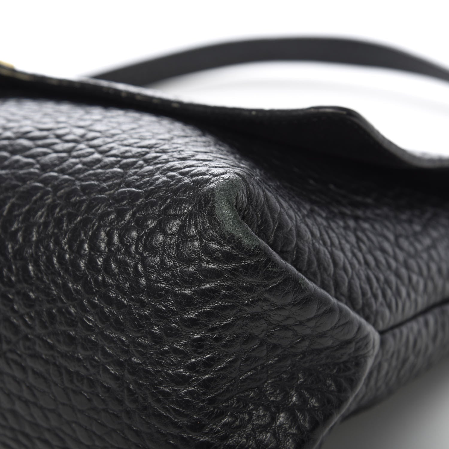 Burberry Signature Grain Large Mildenhall Shoulder Bag Black 11 of 14