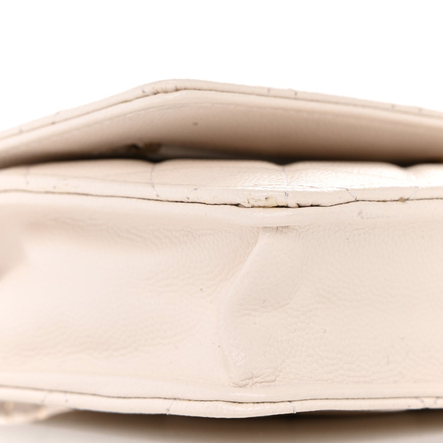 Caviar Quilted Wallet On Chain WOC White