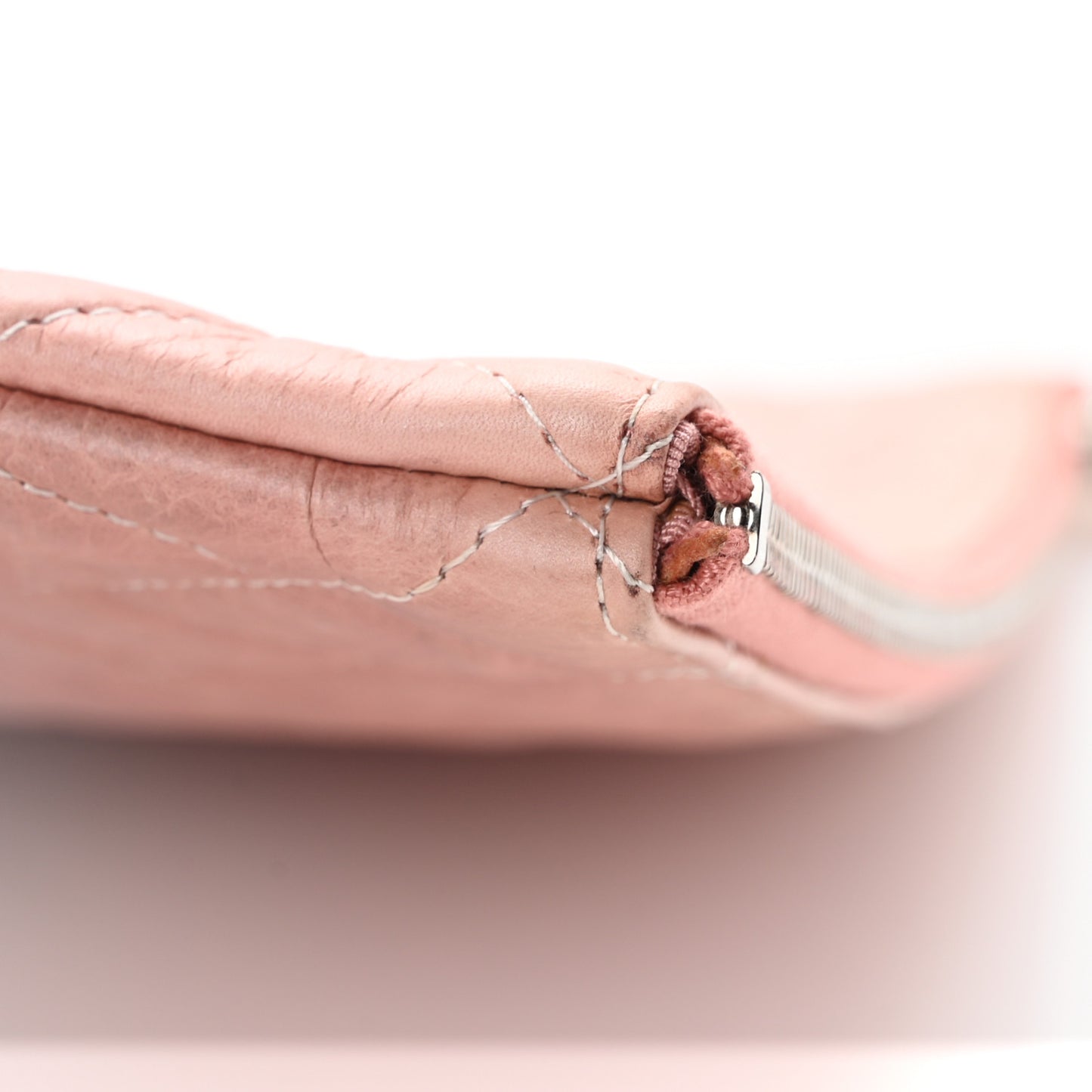 Ombre Patent Calfskin Quilted Medium Cosmetic Case Pink White