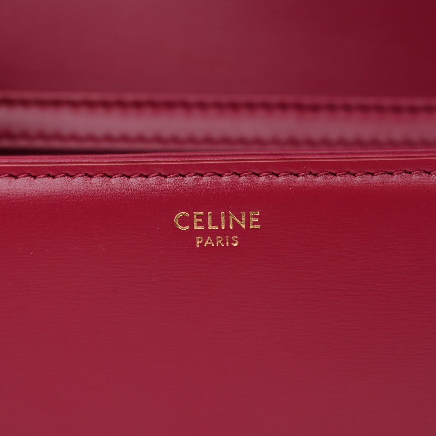 Shiny Calfskin Teen Triomphe Carmin