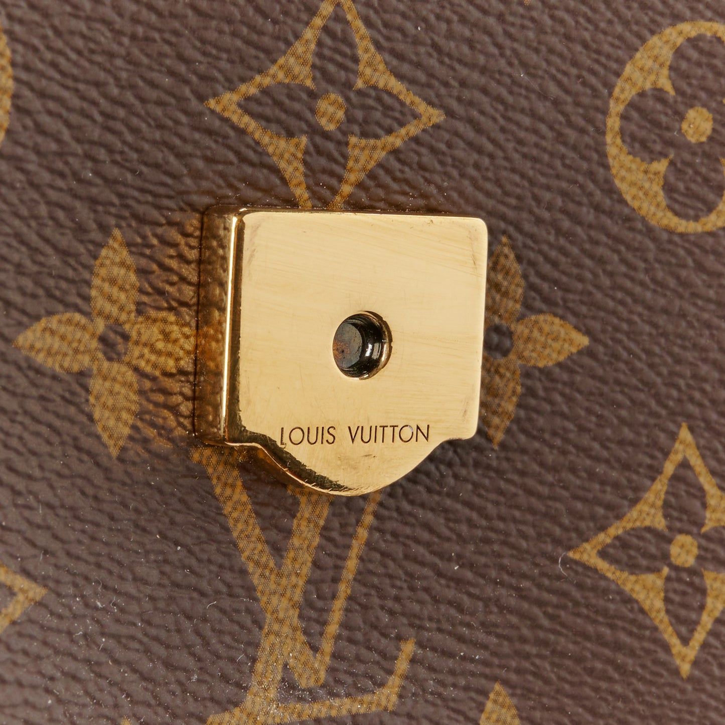 Monogram Passy