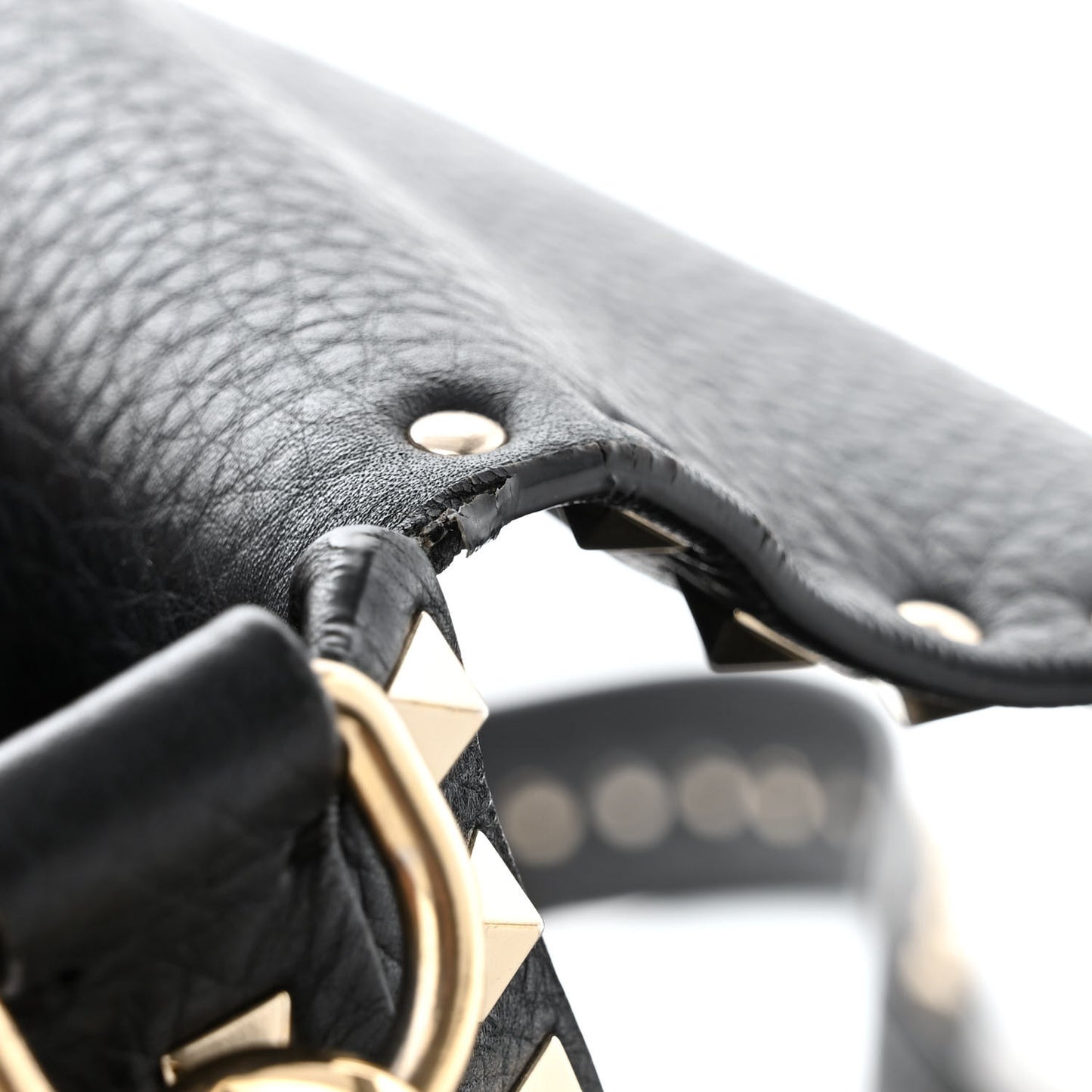 Grained Calfskin Rockstud Saddle Bag Black