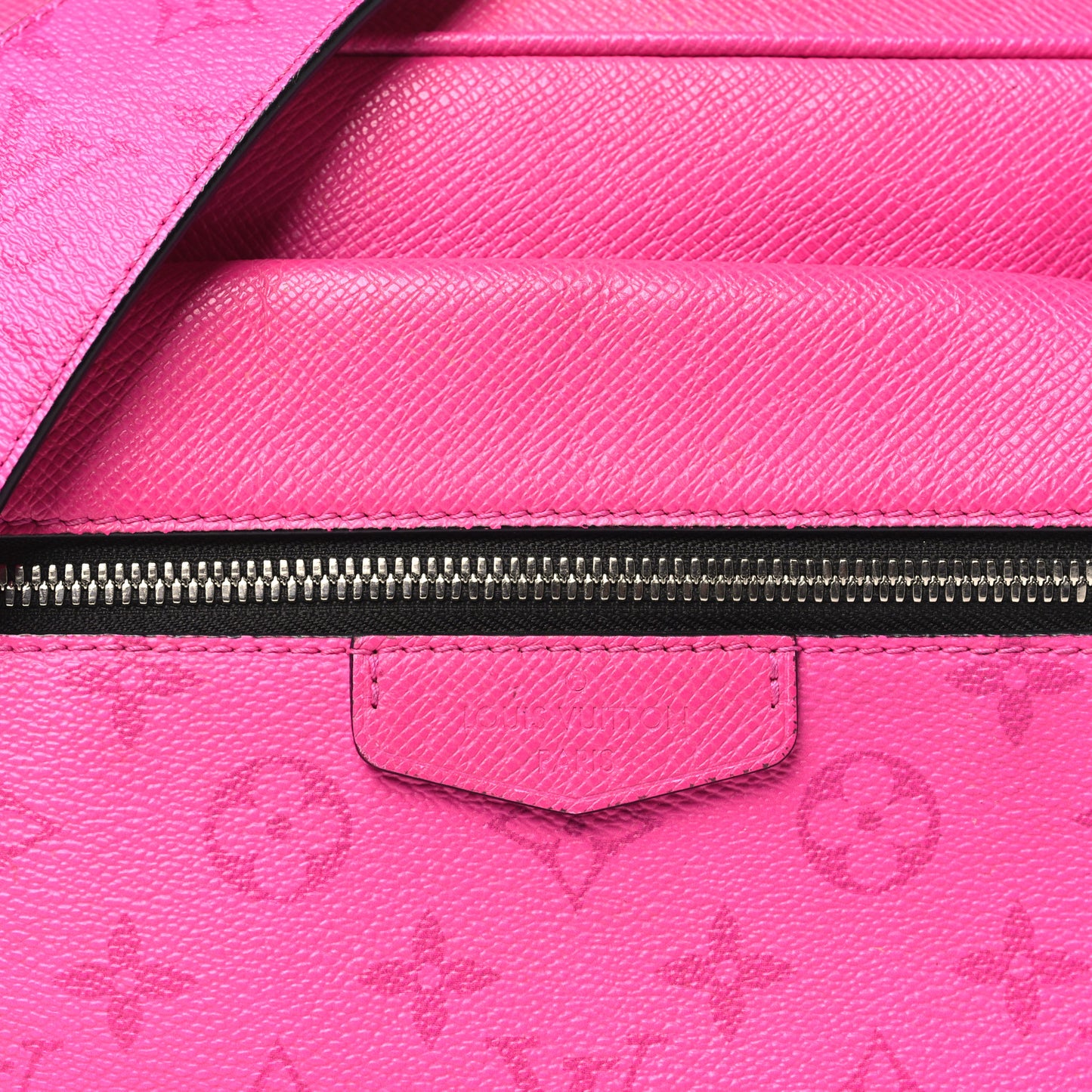 Taigarama Outdoor Messenger Fuchsia