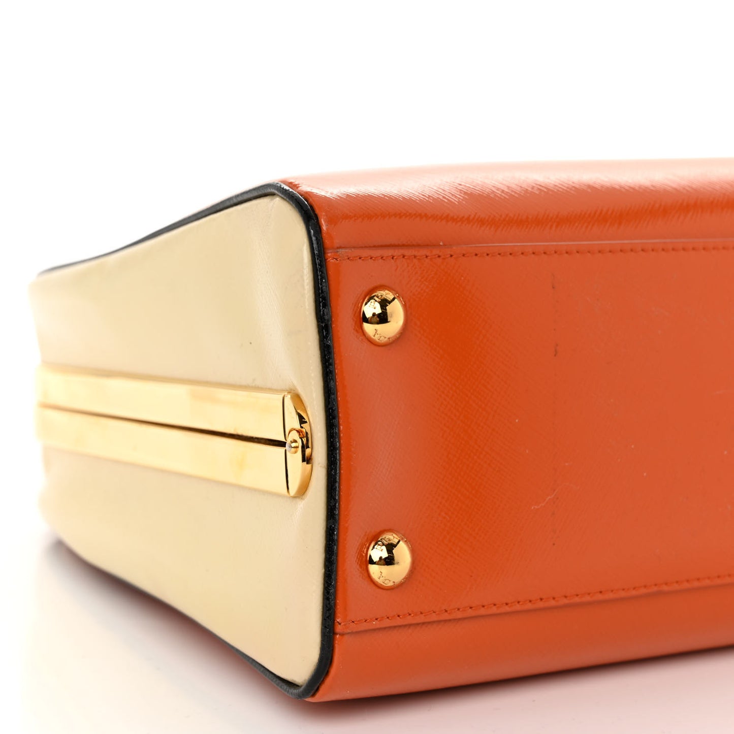 Saffiano Vernice Medium Promenade Tote Papaya Talco