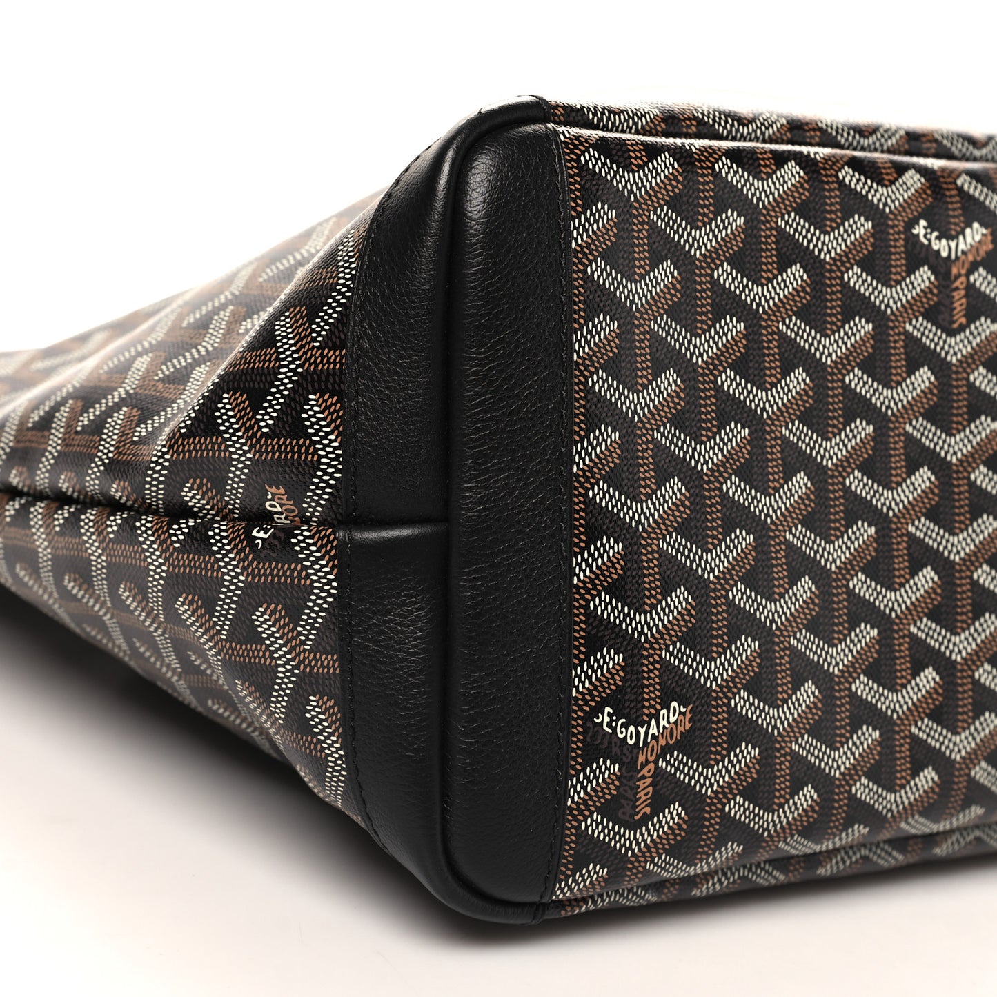 Goyardine Artois MM Black