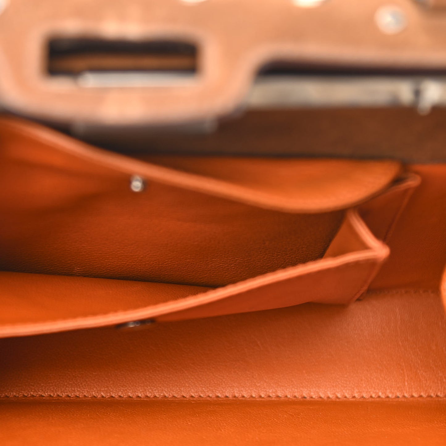Suede Grommet Frame Satchel Tabacco