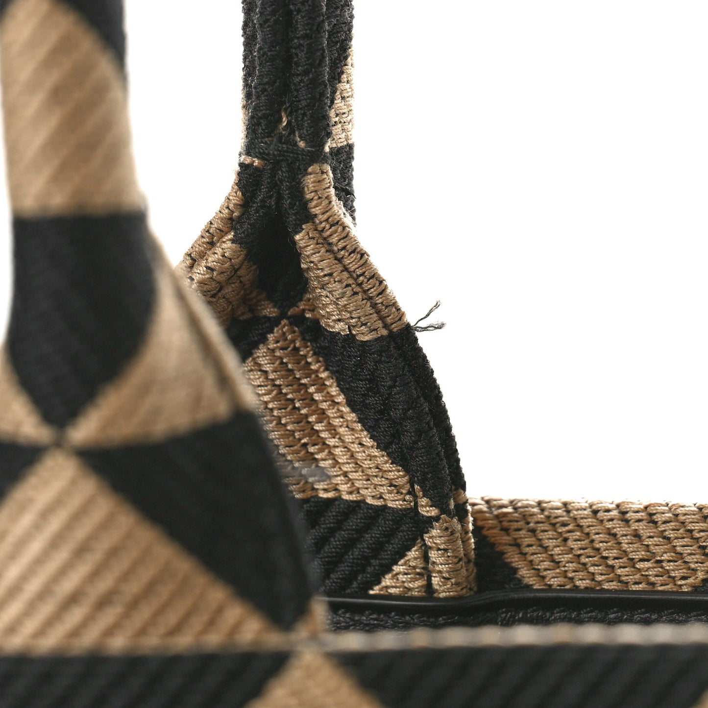 Jacquard Saffiano Triangolo Symbole Embroidered Large Tote Black Corda