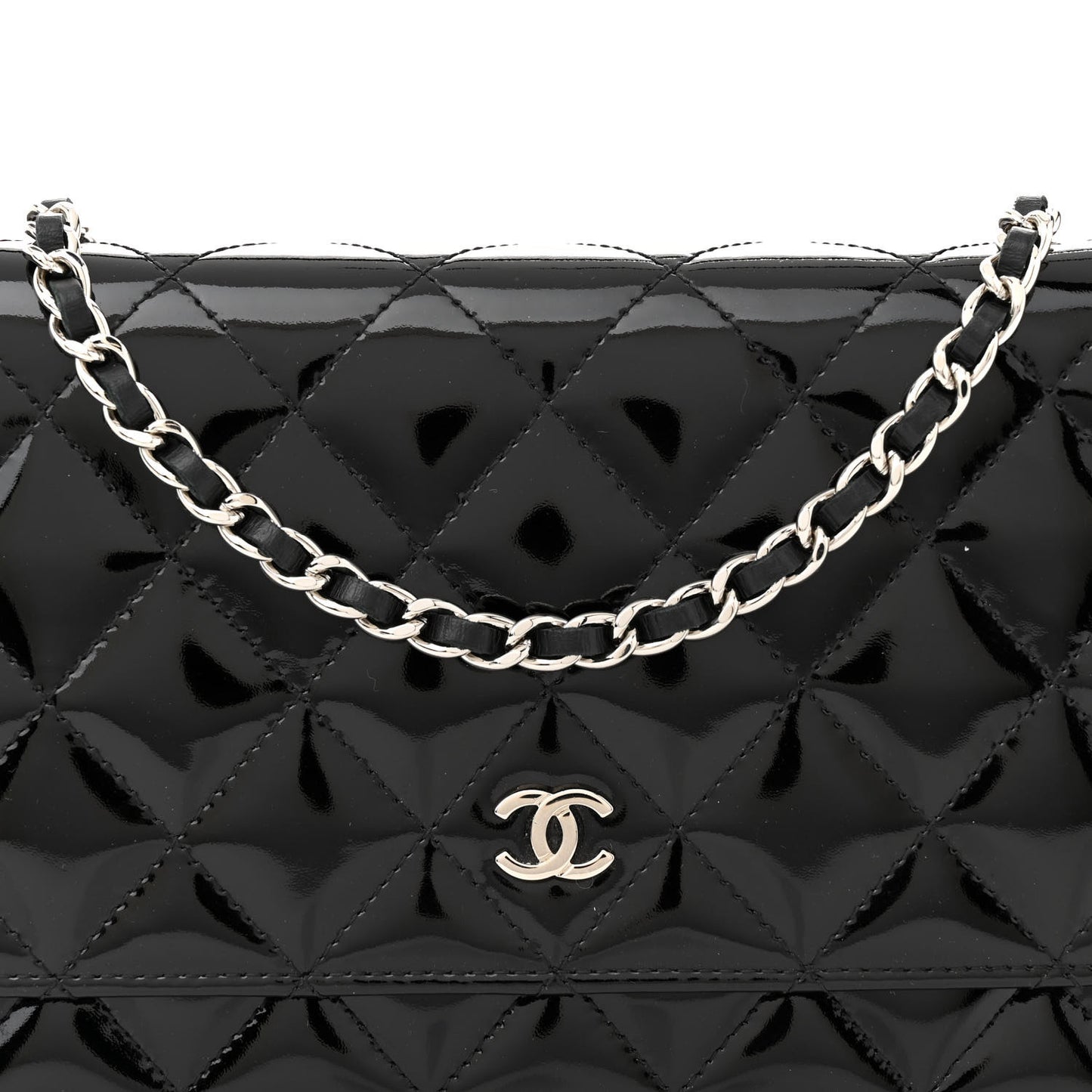 Patent Quilted Wallet On Chain WOC Black