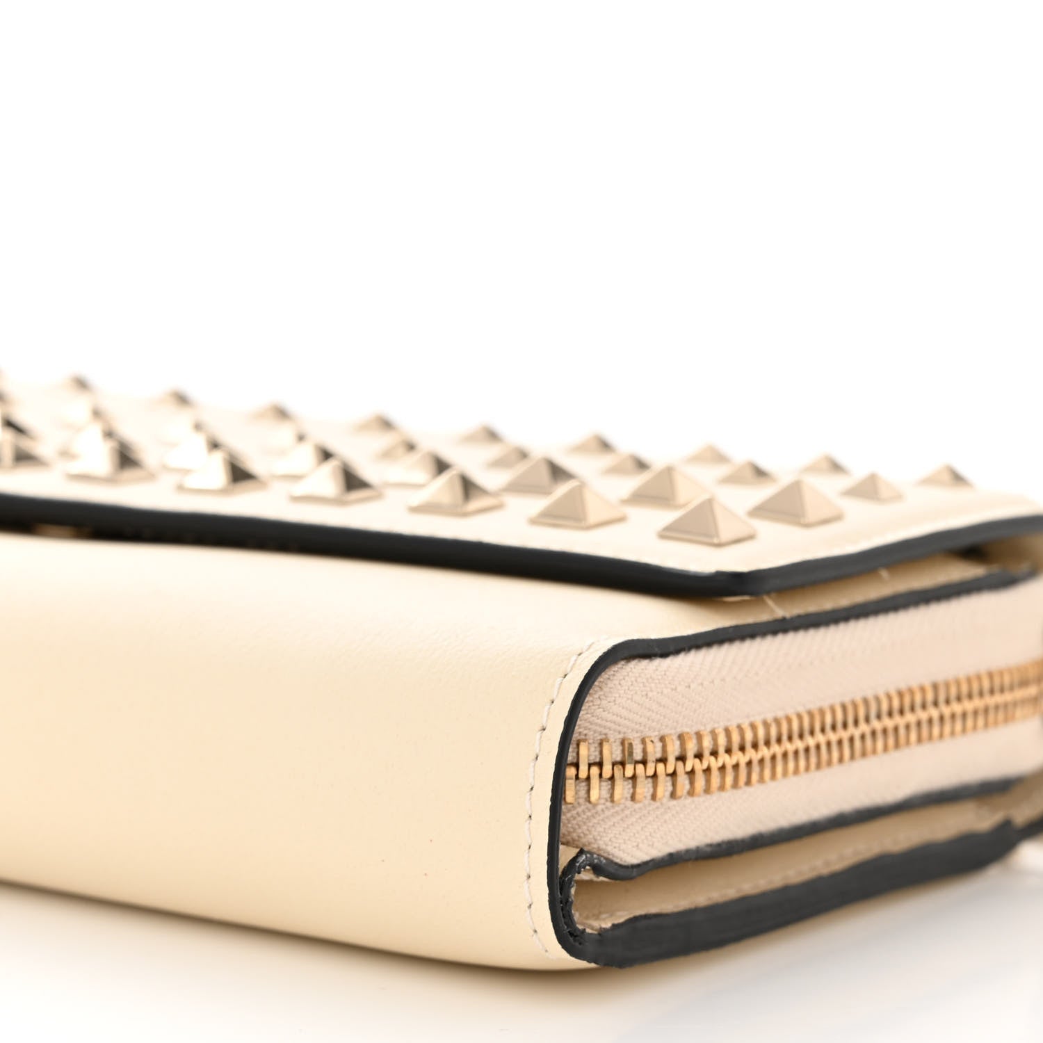 Valentino Garavani Vitello Rockstud Carry Secrets Continental Wallet On Chain Light Ivory 13 of 14