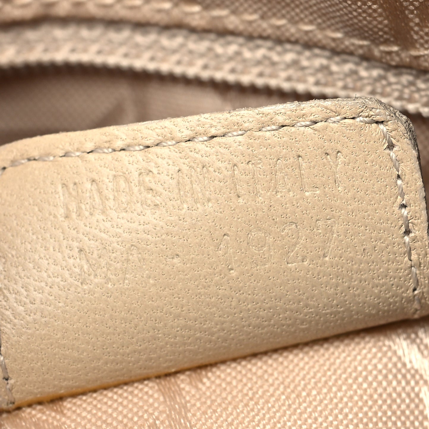 Lambskin Cannage Medium Lady Dior Light Beige