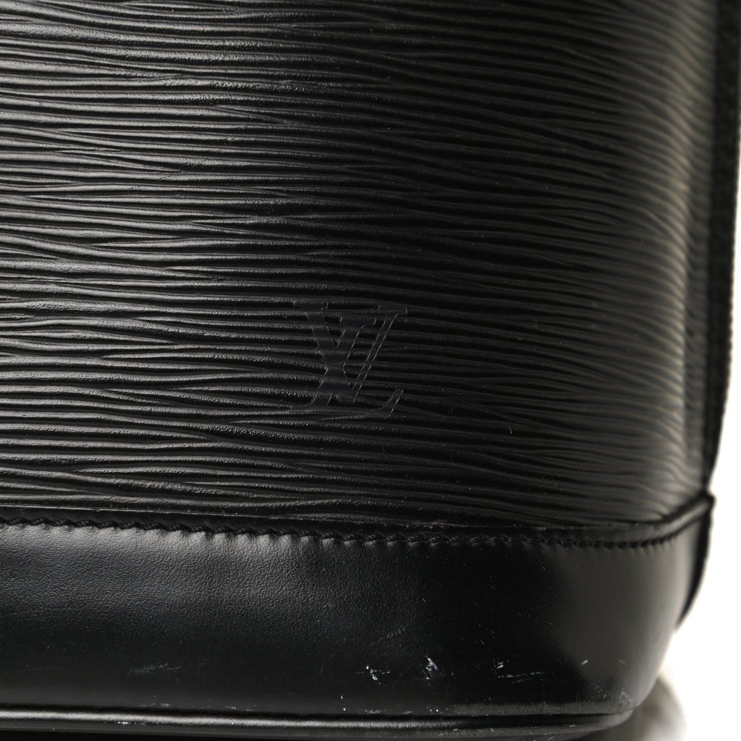 Louis Vuitton Epi Alma PM Black 6 of 17