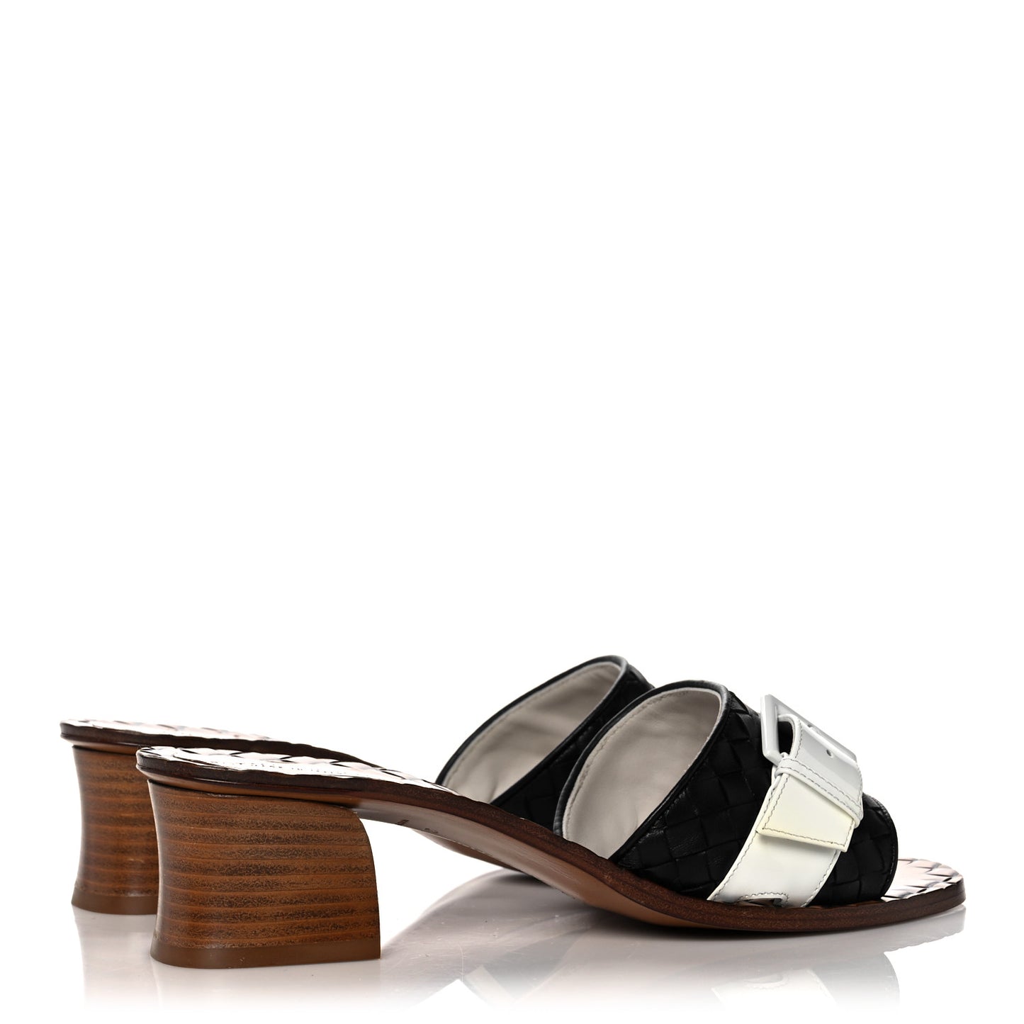 Nappa Intrecciato Patent Ravello Buckle Mule Sandals 38.5 Black White
