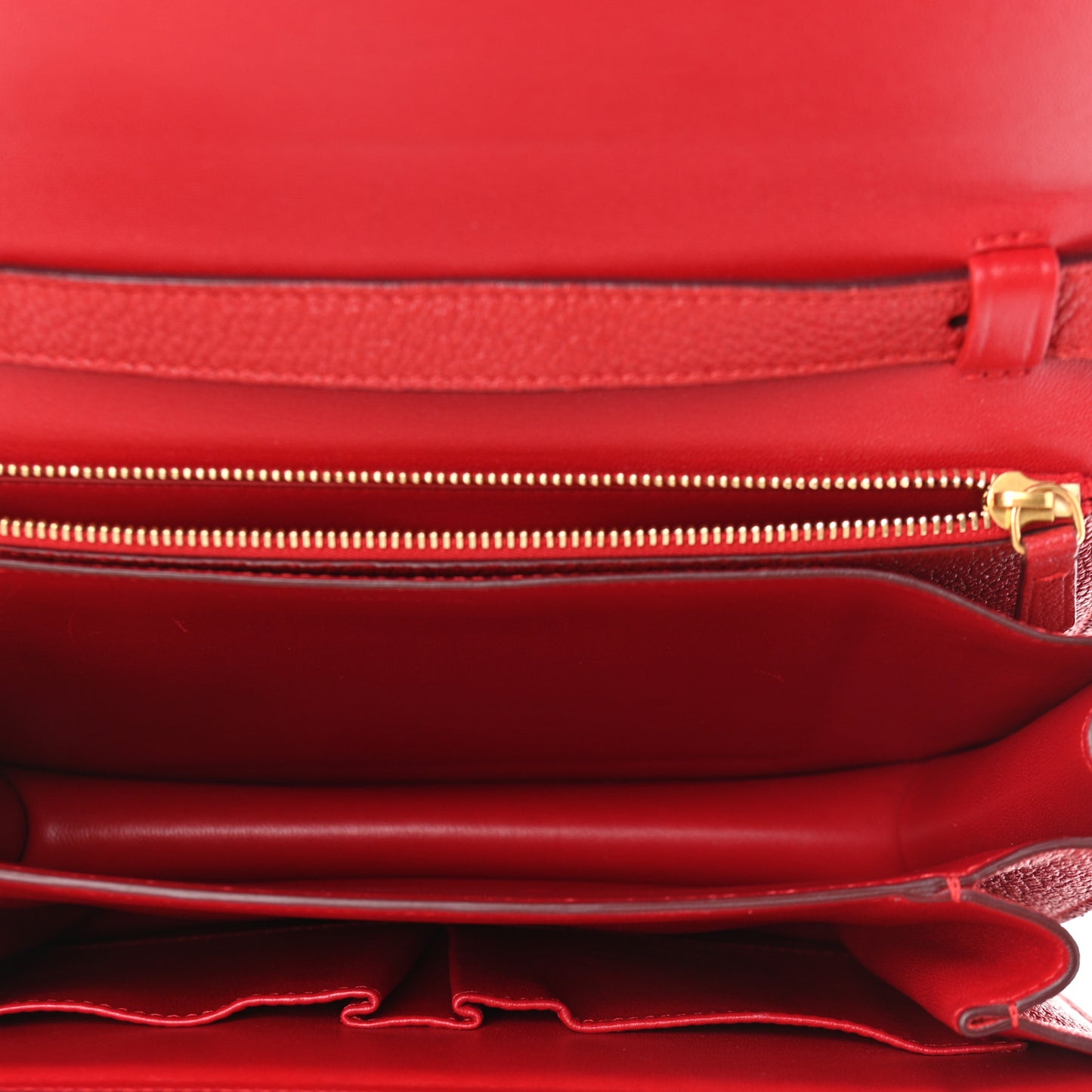 Goatskin Medium Classic Box Flap Bag Carmin