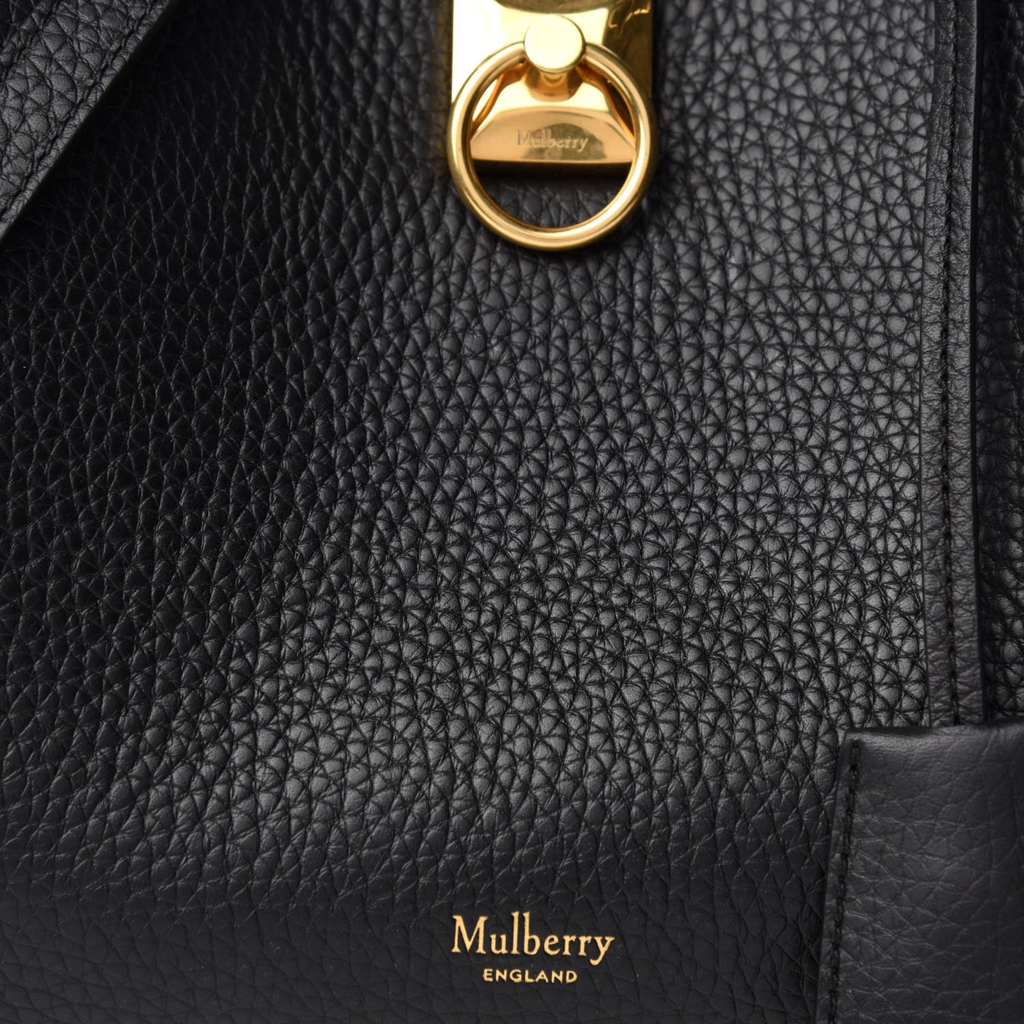 Heavy Grain Small Iris Tote Black