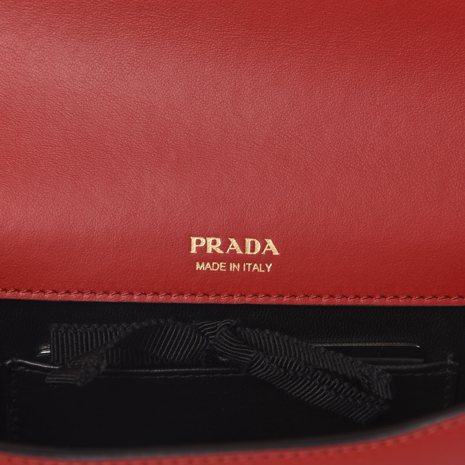 Prada Saffiano Monochrome Chain Flap Fuoco 6 of 9