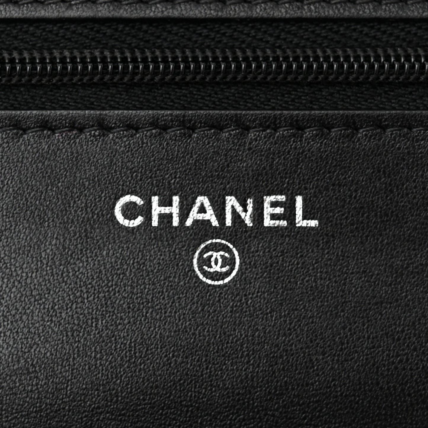 Lambskin Quilted Wallet On Chain WOC Black