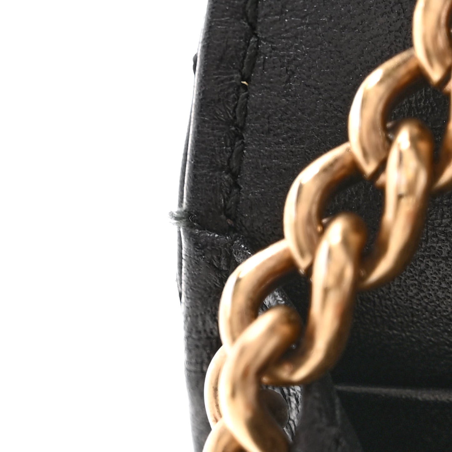 Calfskin Matelasse GG Marmont Chain Wallet Black