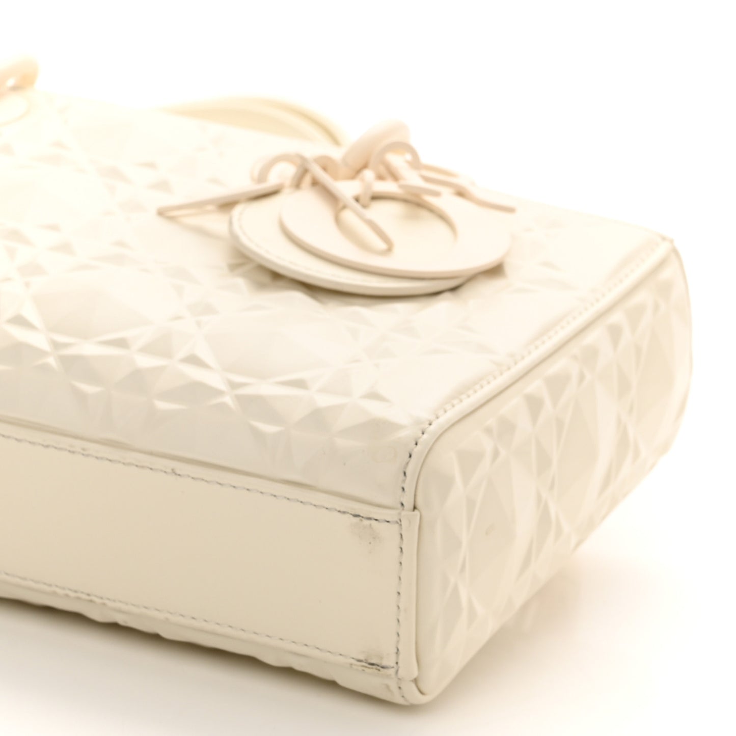 Calfskin Cannage Diamond Medium Lady D-Joy Latte