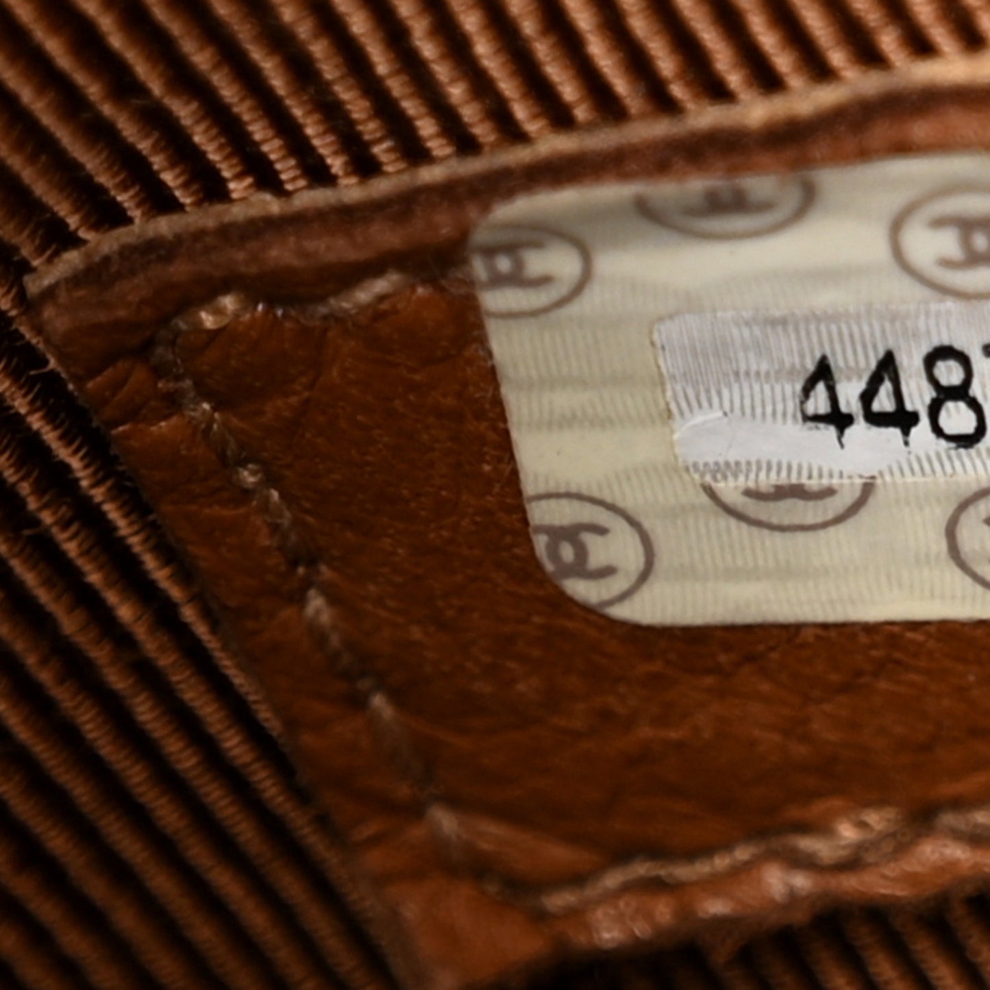 Caviar CC Shoulder Bag Brown