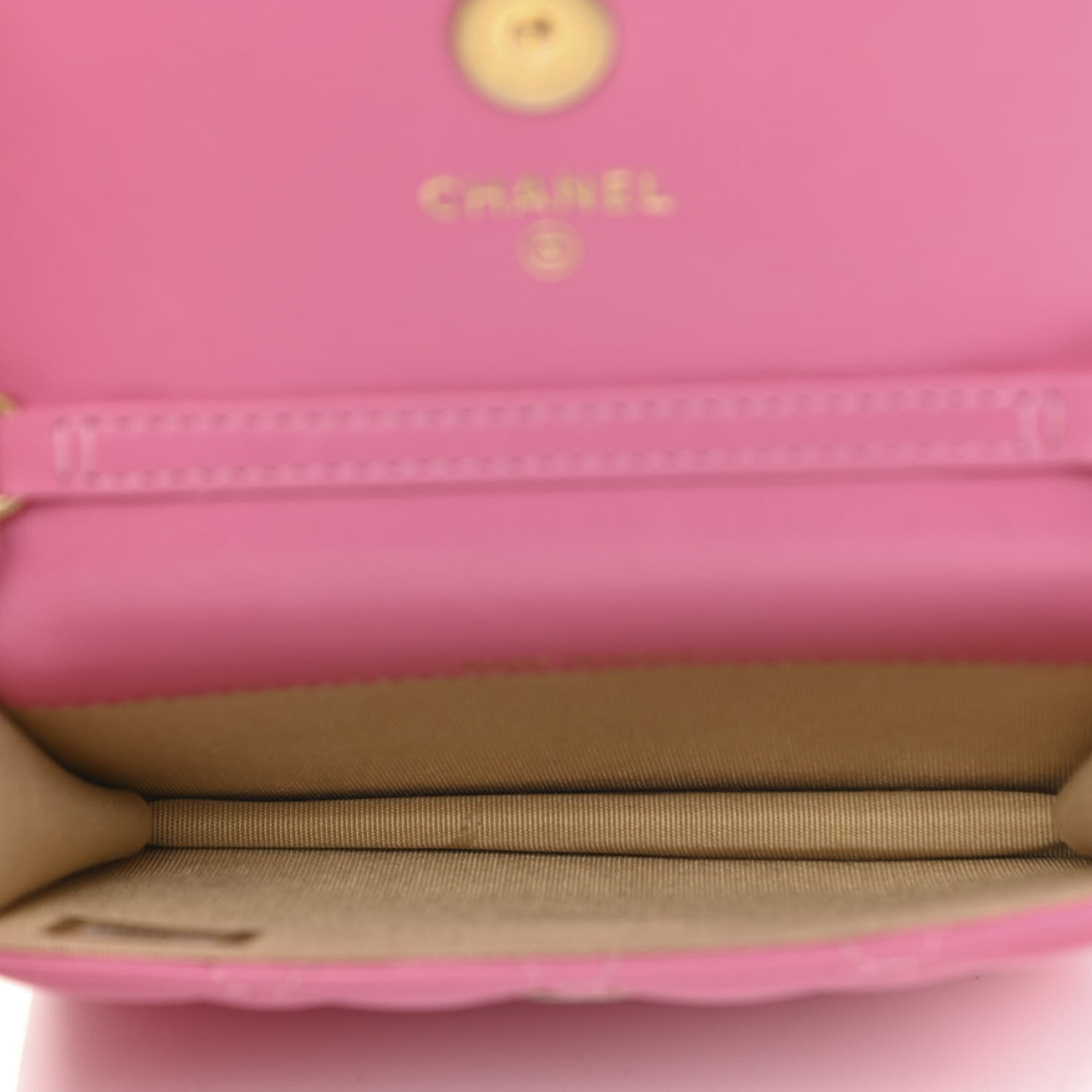 Lambskin Quilted Pearl Crush Clutch With Chain Pink