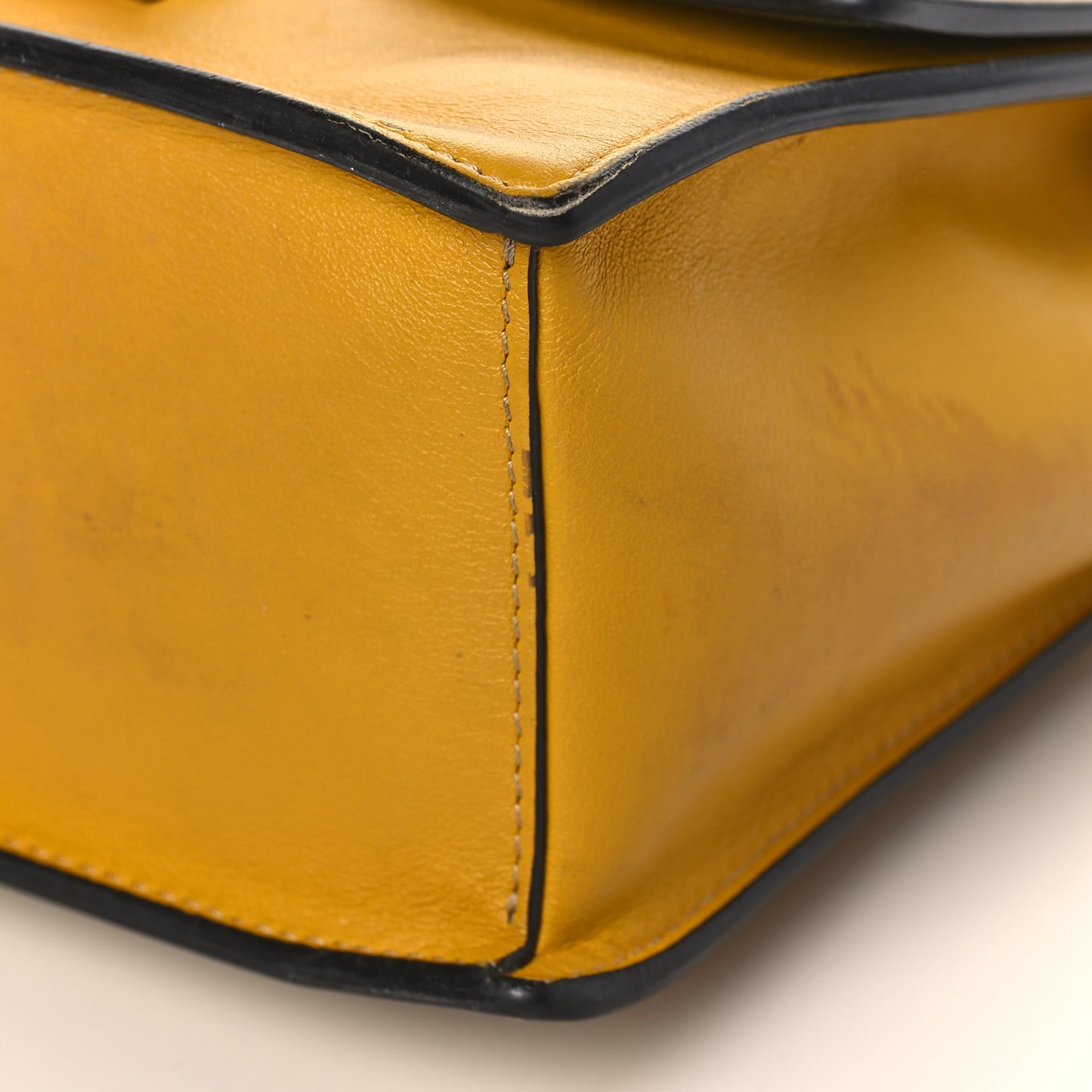 Vitello Grace Matte Small Kan U Shoulder Bag Yellow