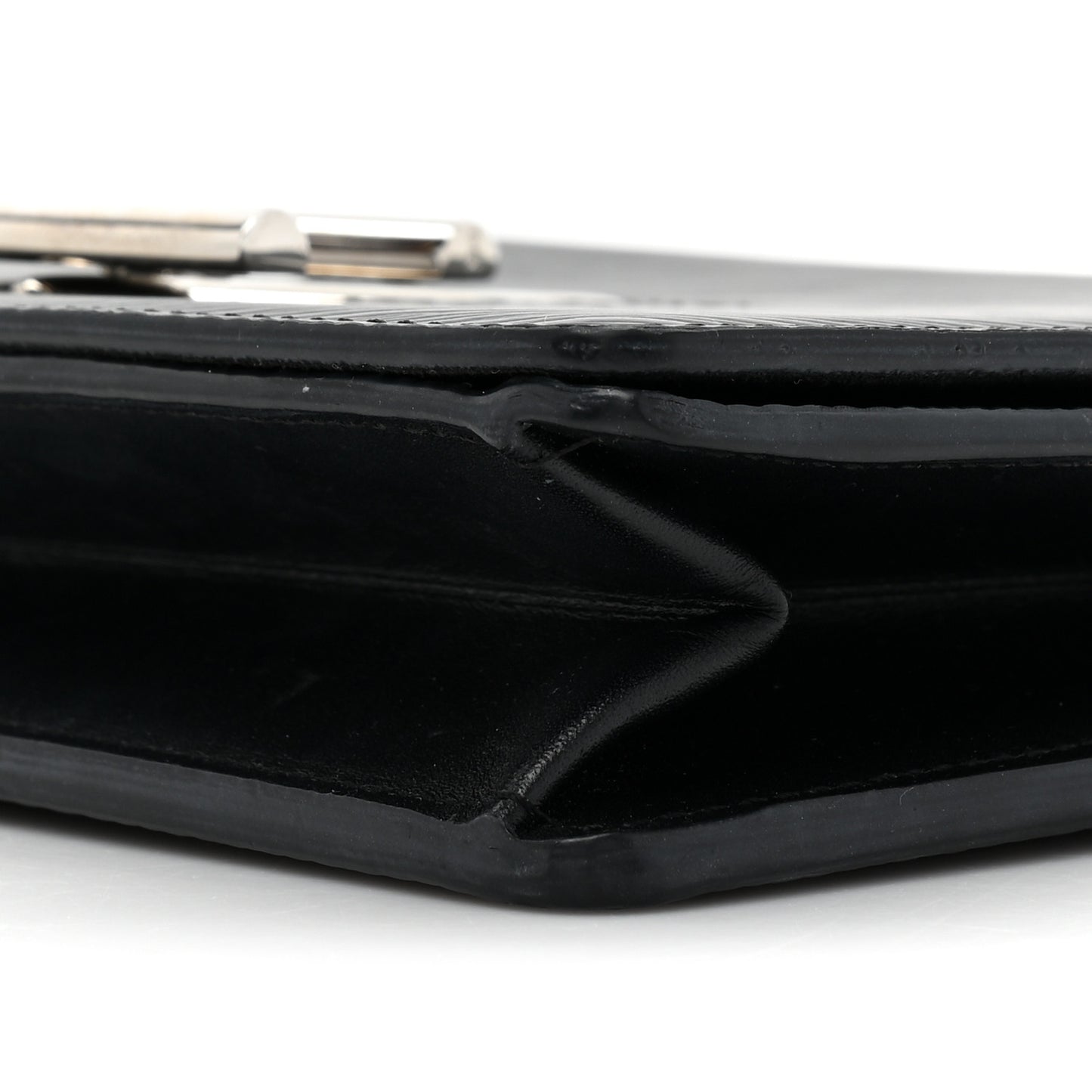 Epi Twist Belt Chain Wallet Black